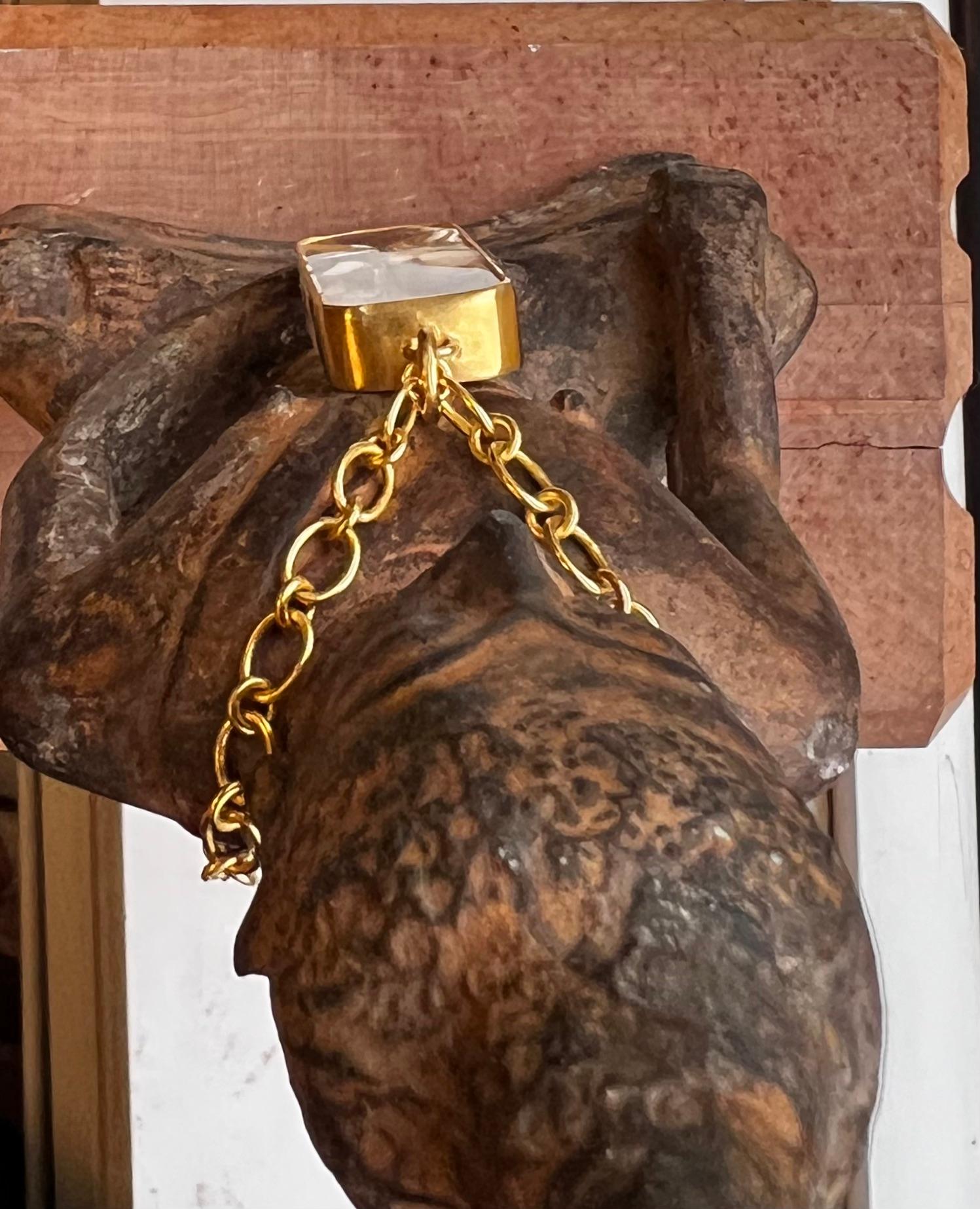 22 karat gold chain