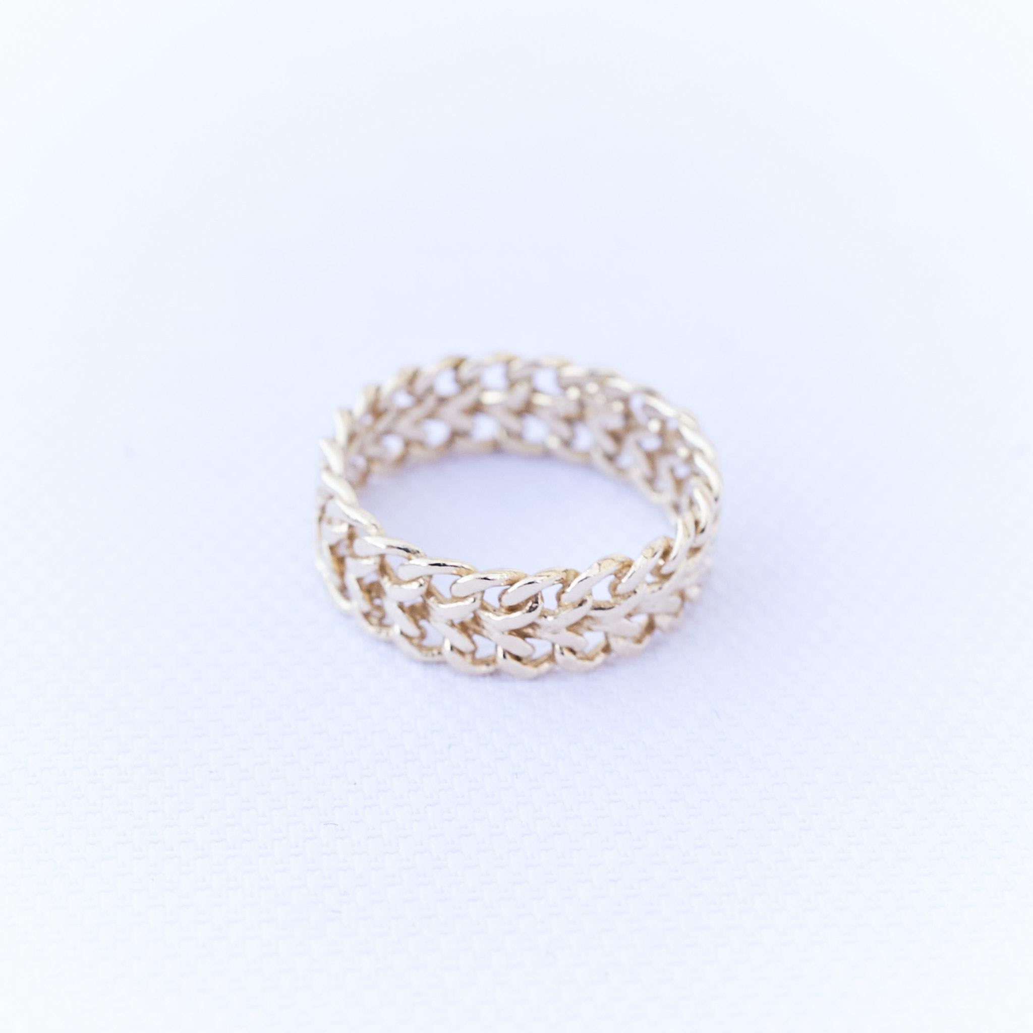 Gold Chain Ring Mens Womens Weeding Band J Dauphin In New Condition For Sale In Los Angeles, CA