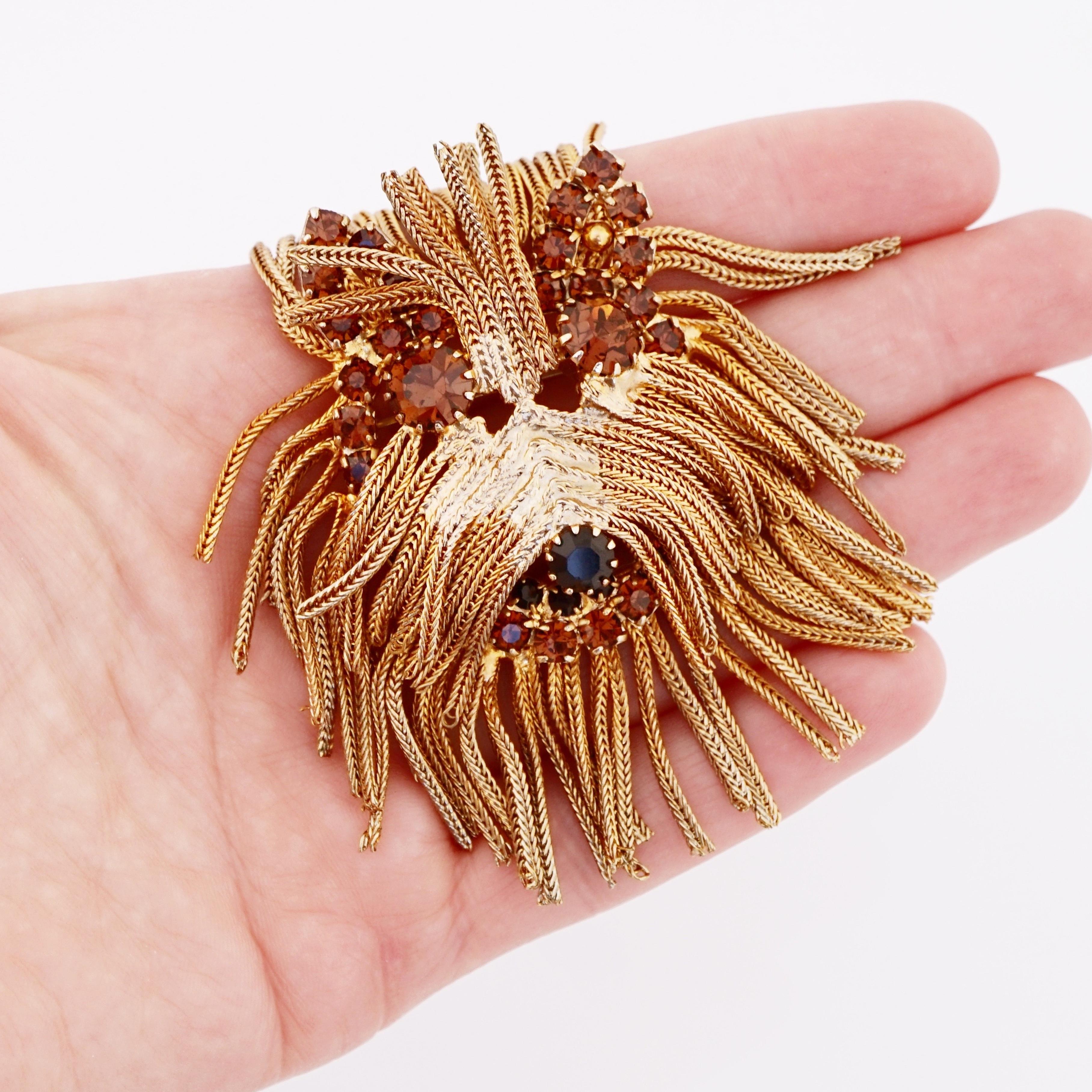 Gold Chain Shaggy Dog Brooch By Dominique, 1960s In Good Condition In McKinney, TX