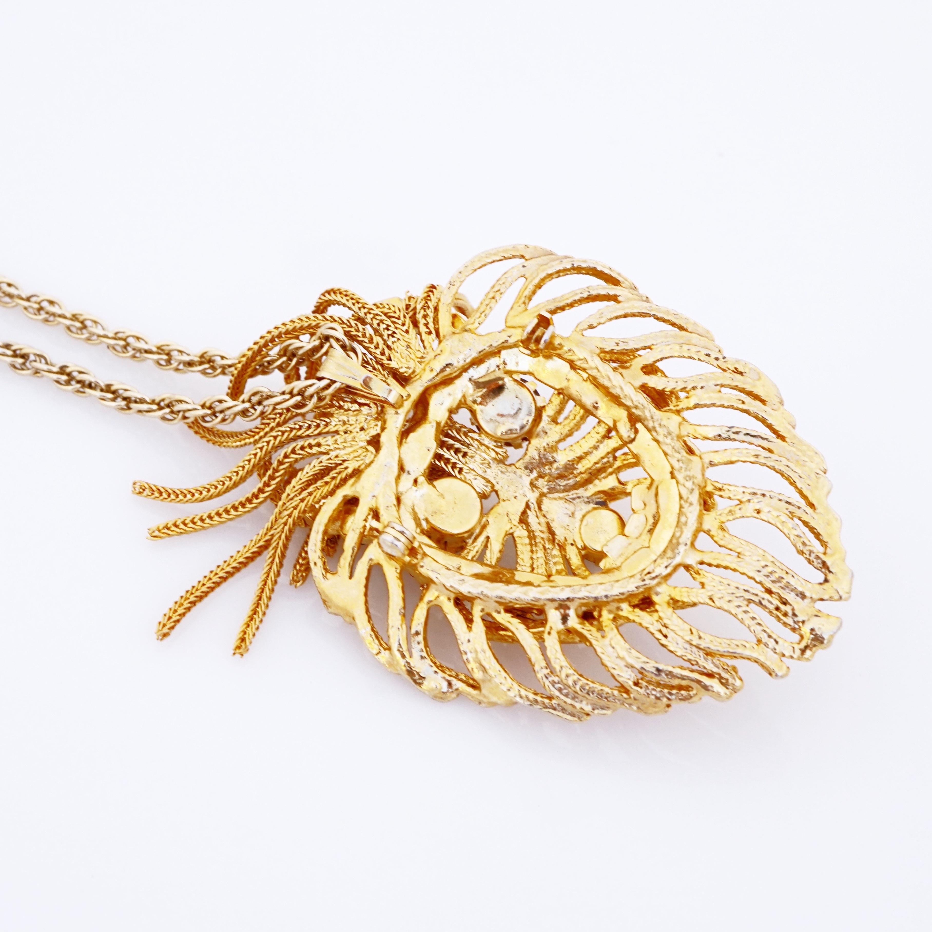 Gold Chain Shaggy Dog Pendant Necklace By Dominique, 1960s In Good Condition For Sale In McKinney, TX