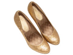 Gold Chanel Sequined Pumps Size 40