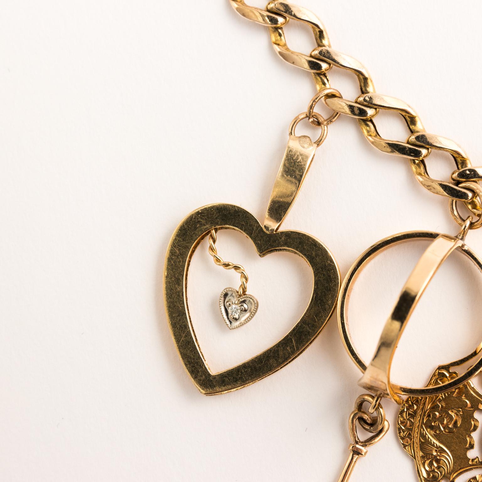 Gold Charm Necklace In Excellent Condition In St.amford, CT