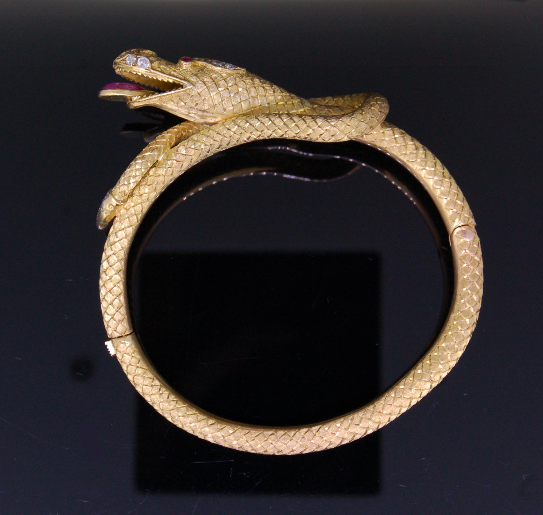 dragon bangle gold
