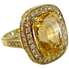 guru nang Gold, Citrine, and Diamond Ring