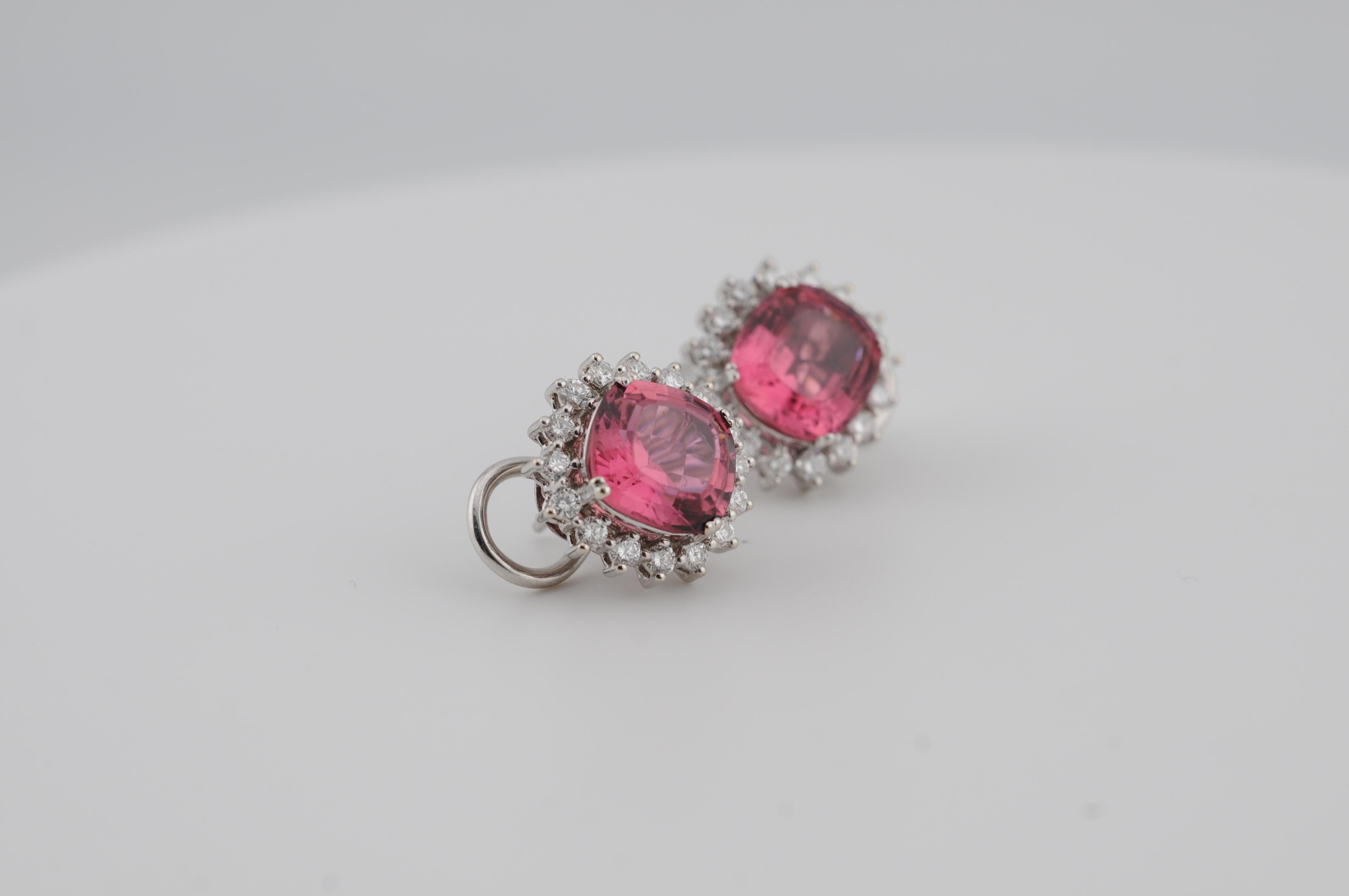 Pendientes de clip de oro con turmalinas rosas de 6 ct y diamantes de oro blanco de 18k en venta 1