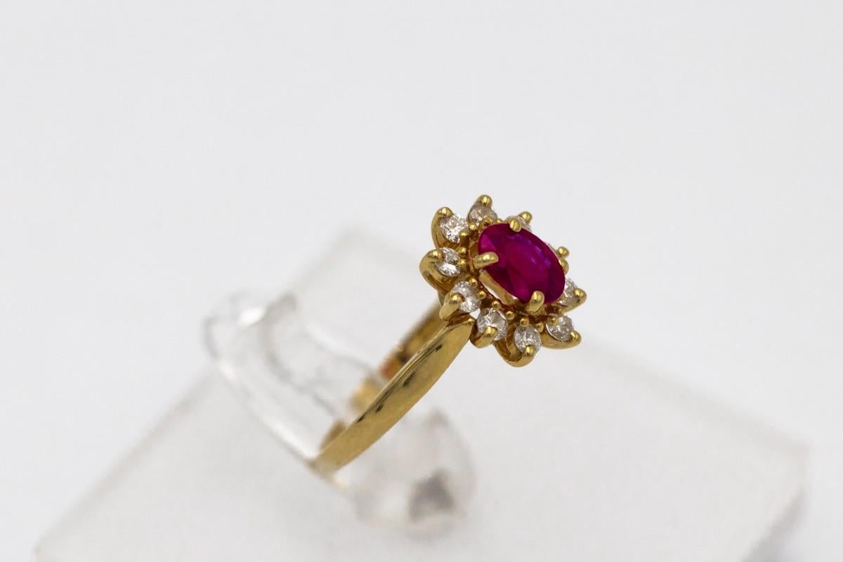 da uomo o donna Anello a grappolo in oro con rubino e diamanti, Francia, metà del XX secolo. in vendita