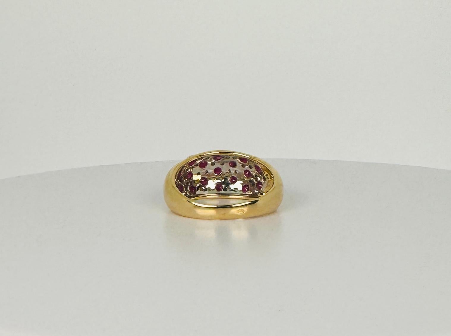 Gold cocktail ring with 32 diamonds and 17 rubies For Sale 2