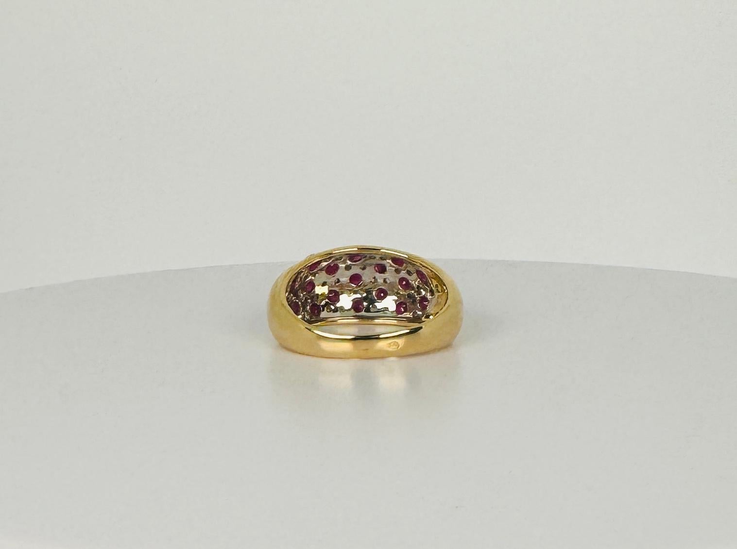 18 Karat Gelbgold Cocktail-Ring 0,32 Karat Diamanten im Brillantschliff 0,63 Karat Rubine 1960er Jahre 4