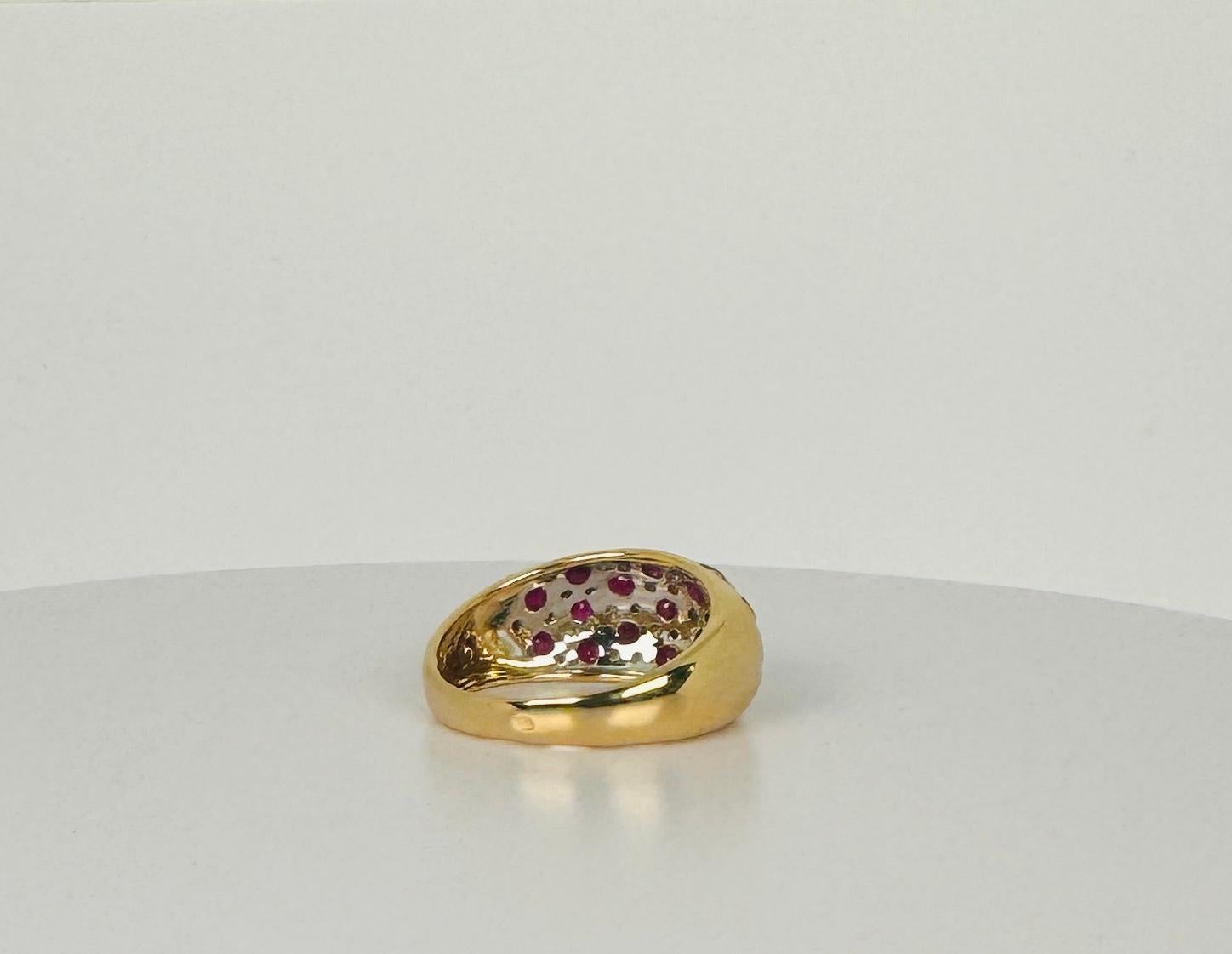 Gold cocktail ring with 32 diamonds and 17 rubies For Sale 3
