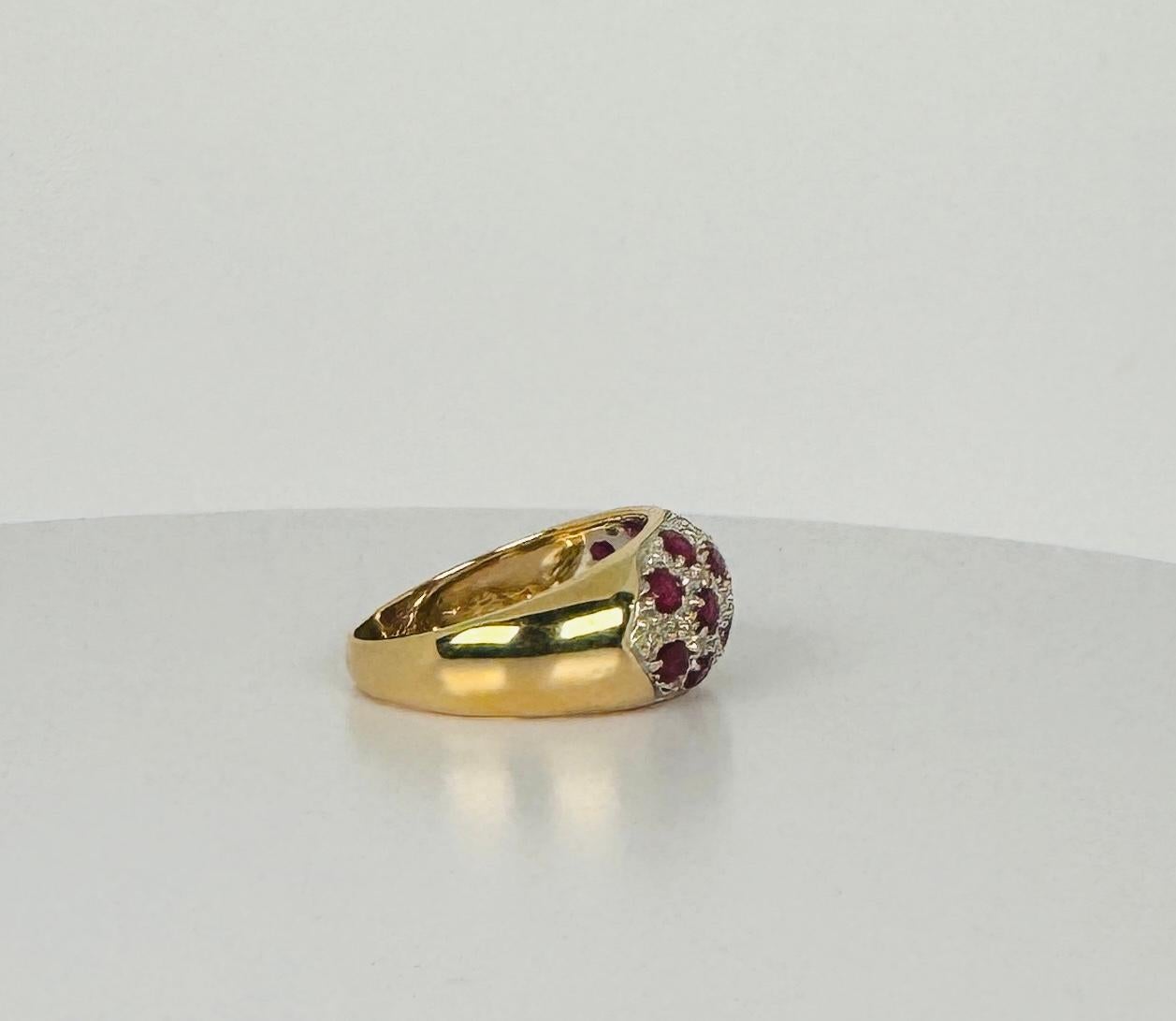 Gold cocktail ring with 32 diamonds and 17 rubies For Sale 4