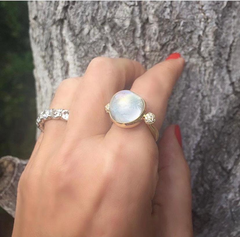 Gold Cocktail Ring with Moonstone Diamonds  In Excellent Condition For Sale In Los Angeles, CA