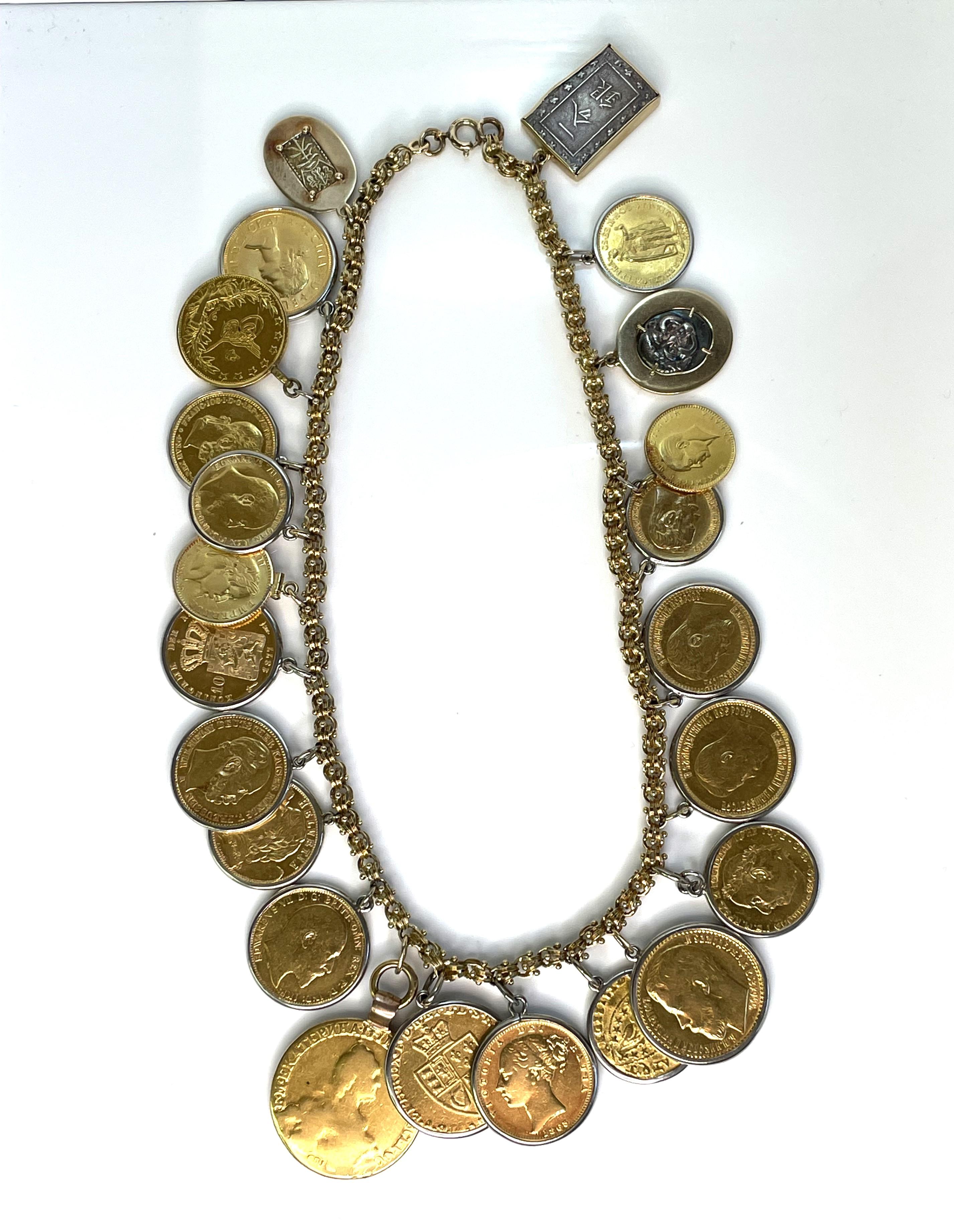 Gold Coin Fancy Link Necklace In Good Condition For Sale In Cincinnati, OH