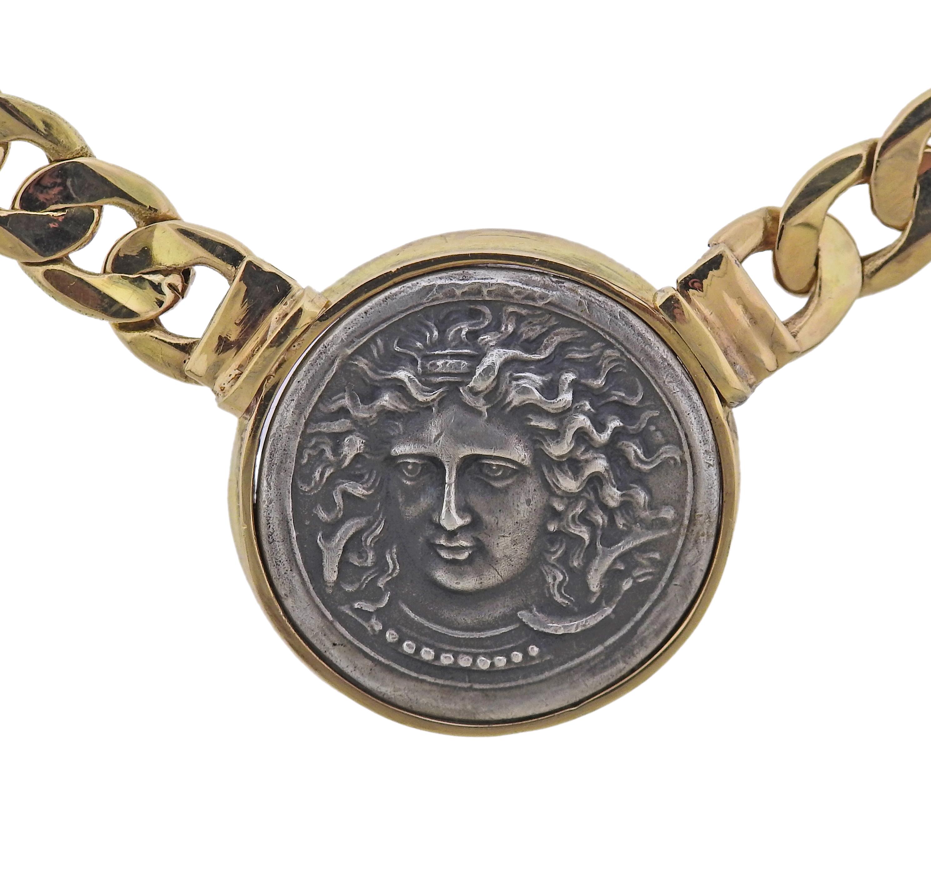 Goldmünzen Anhänger Curb Link Halskette im Zustand „Hervorragend“ im Angebot in New York, NY
