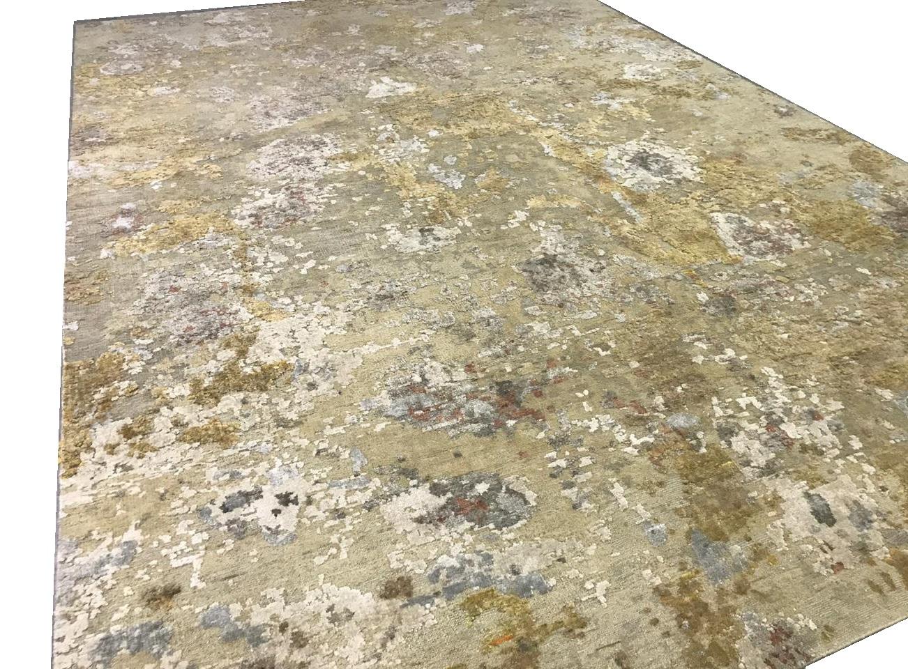Organic Modern Gold Copper Rust Peach Beige Grey Hi-Low Hand-knotted Wool and Silk Rug For Sale
