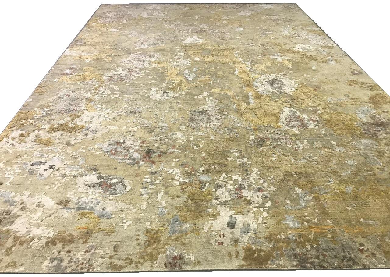 Hand-Knotted Gold Copper Rust Peach Beige Grey Hi-Low Hand-knotted Wool and Silk Rug For Sale