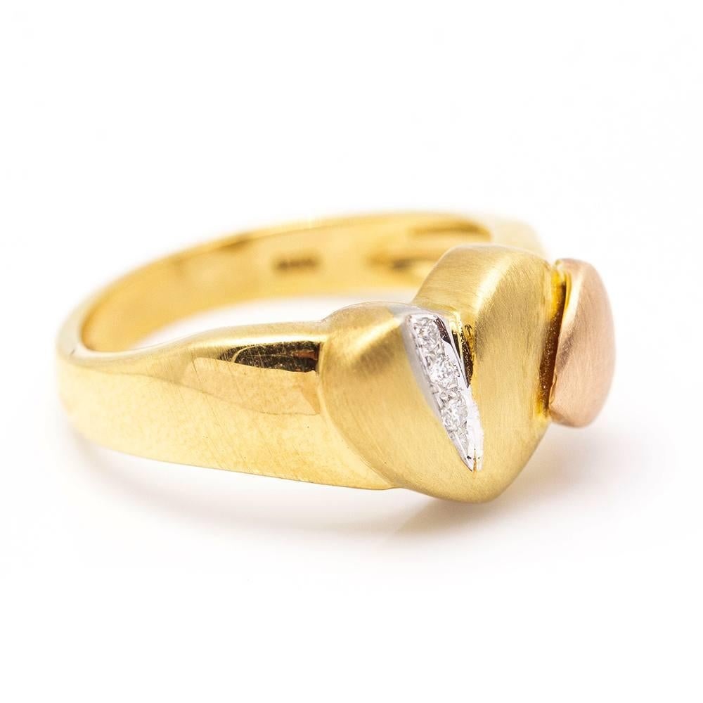 Gold COR Ring with Diamonds In Excellent Condition For Sale In BARCELONA, ES