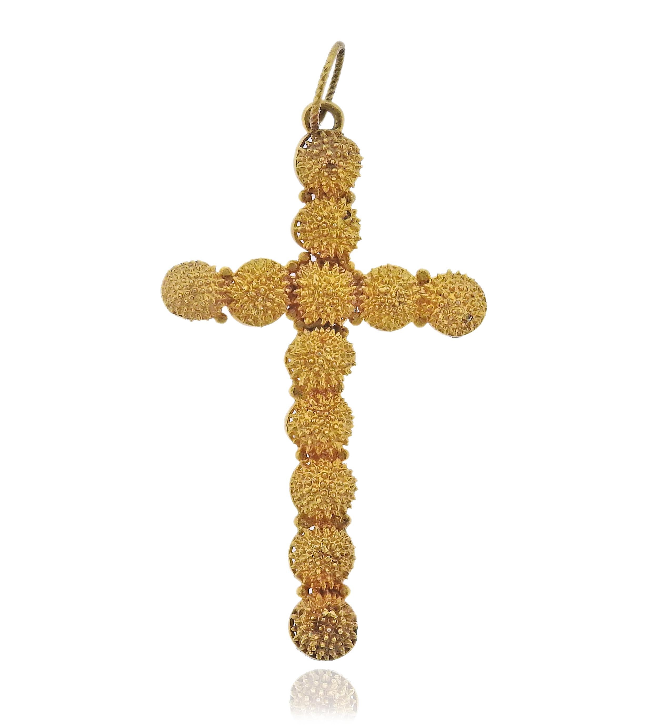 18k yellow gold cross pendant, measuring 48mm x 28mm. Weighs 3.7 grams.