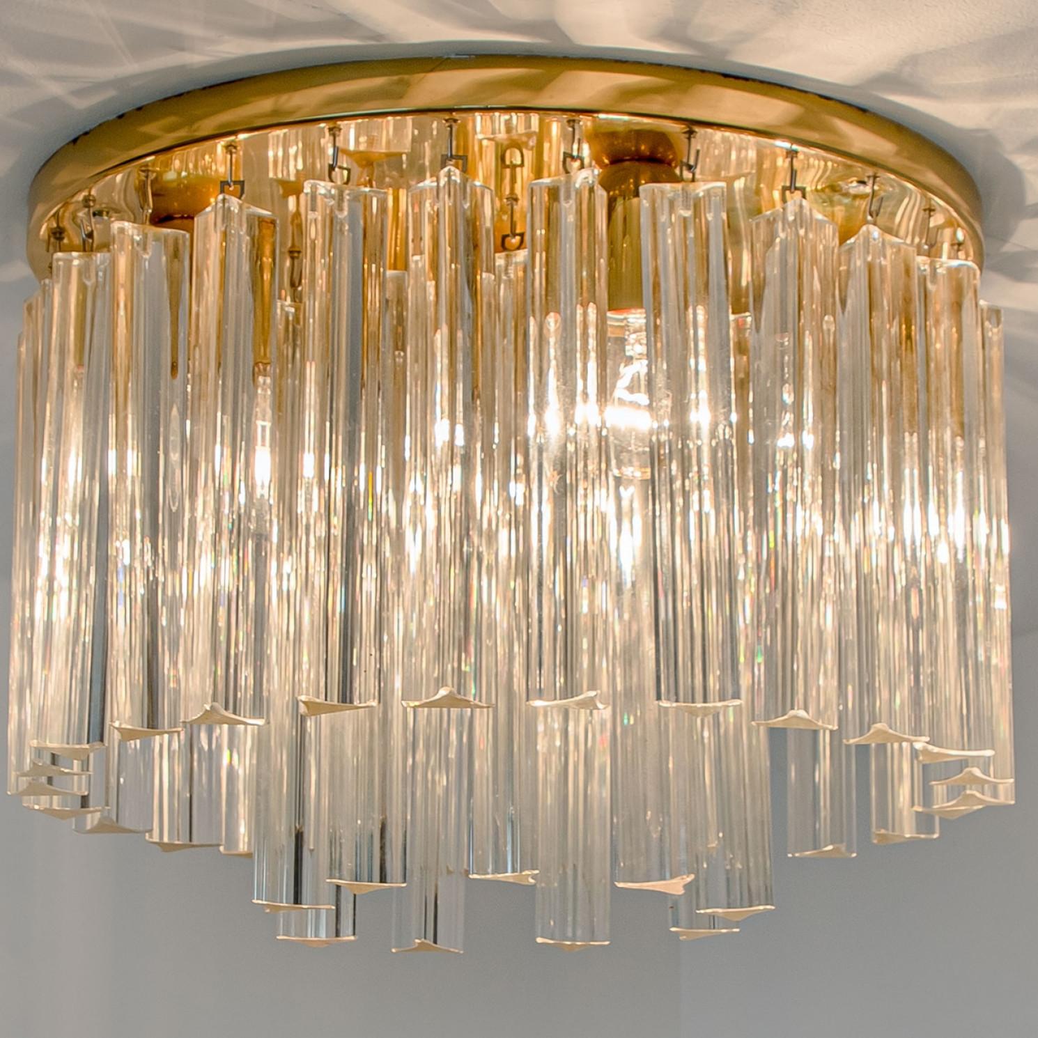 Mid-Century moderno Lampada da incasso in cristallo dorato e ottone di Kalmar, anni '70 in vendita