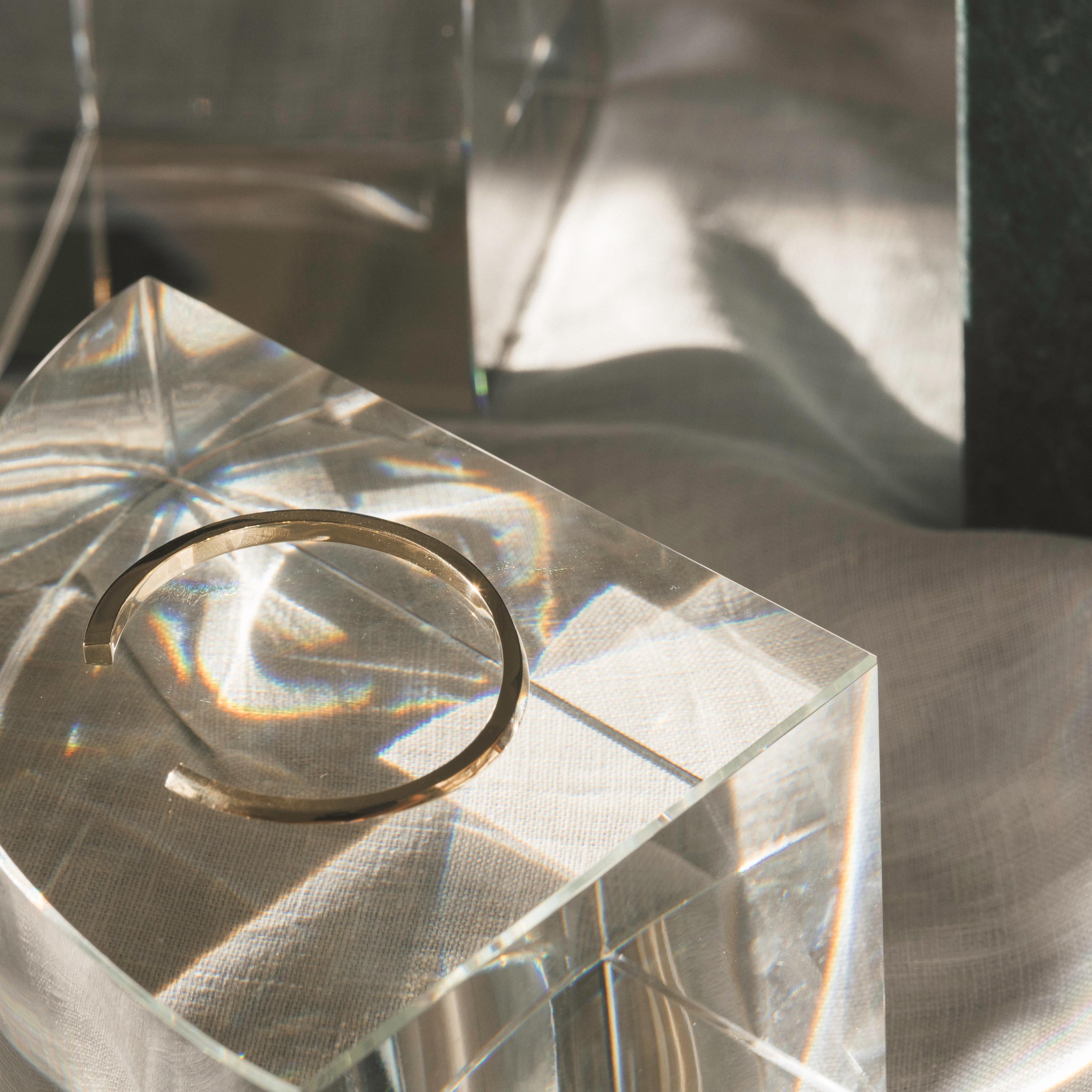 Manchette en or massif 14 carats : transformation du triangle en carré Pour femmes en vente