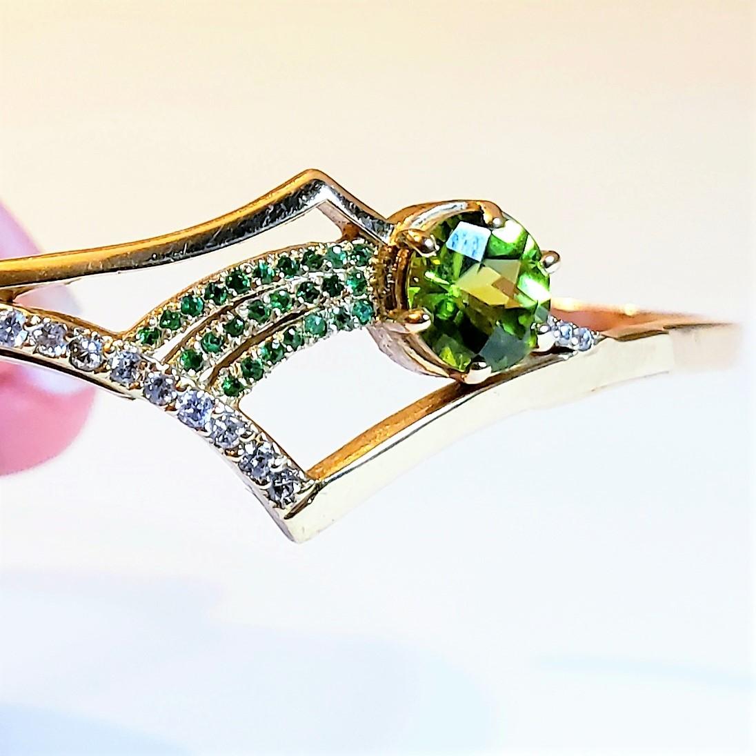 Round Cut Gold Cuff Bracelet with Peridot, Tsavorite and Diamond in Shooting Star Design For Sale