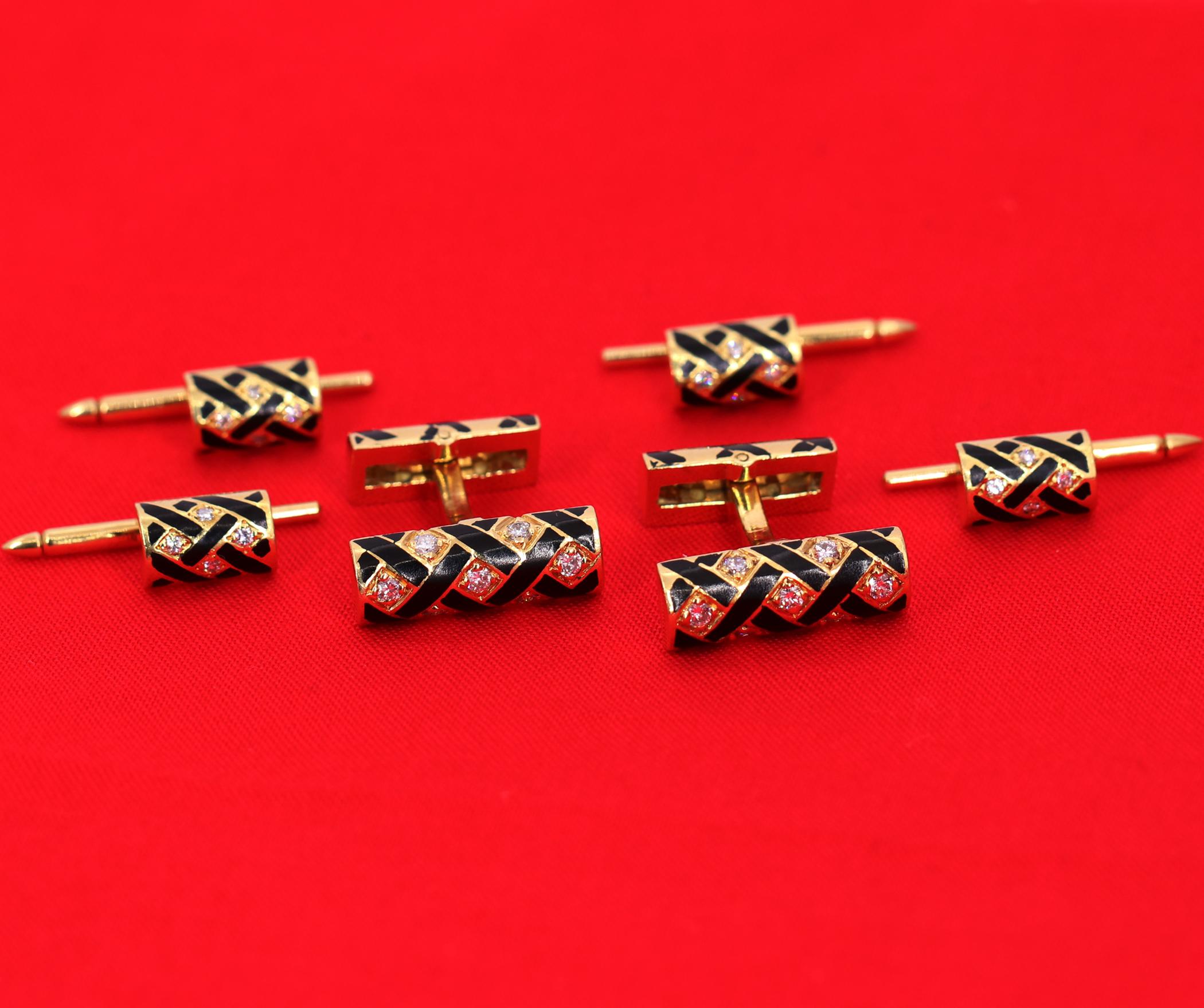 Gold Cufflink and Four Button Stud Set with Black Enamel and Diamonds In Good Condition In Palm Beach, FL