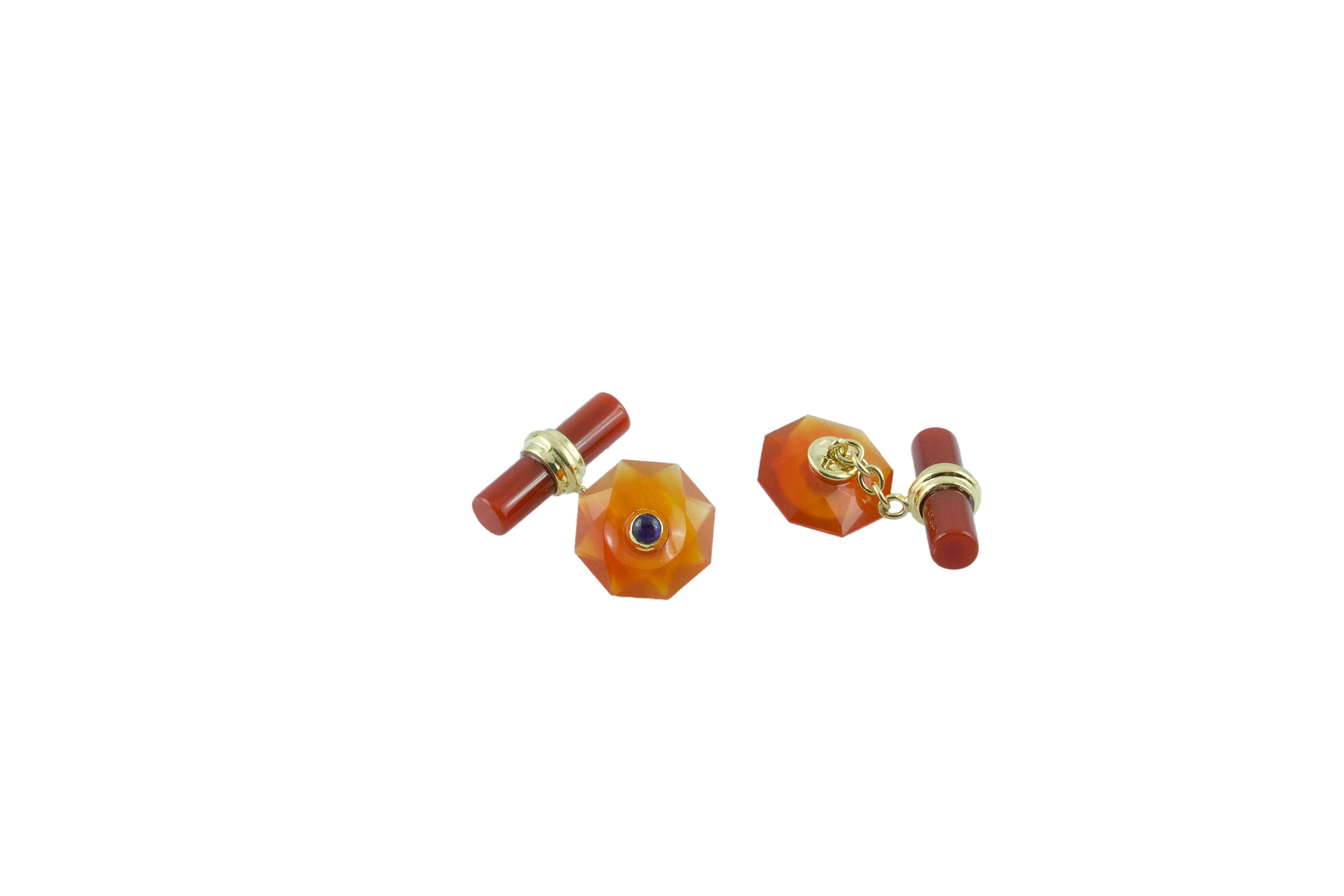 Gold Cufflinks in Carnelian with Sapphires In New Condition In Milano, IT