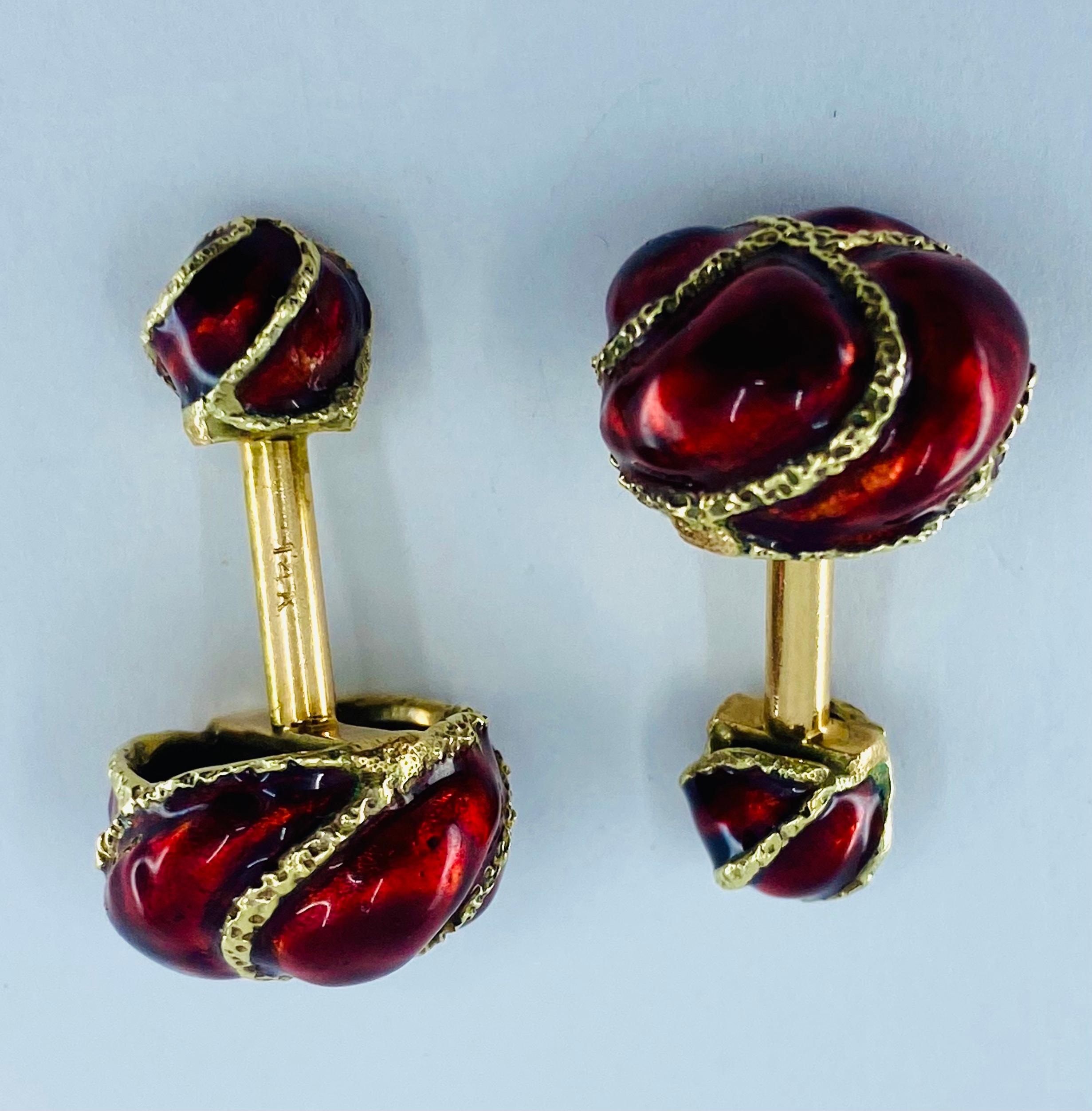 Gold Cufflinks Vintage Red Enamel In Excellent Condition For Sale In Beverly Hills, CA