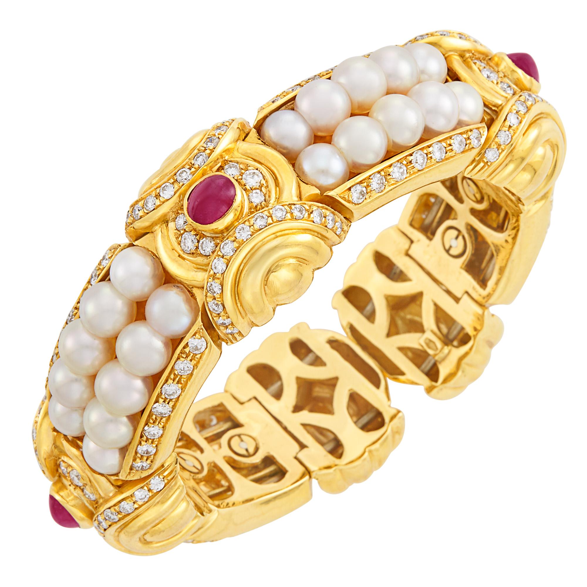 Cabochon Bangle, Pearl