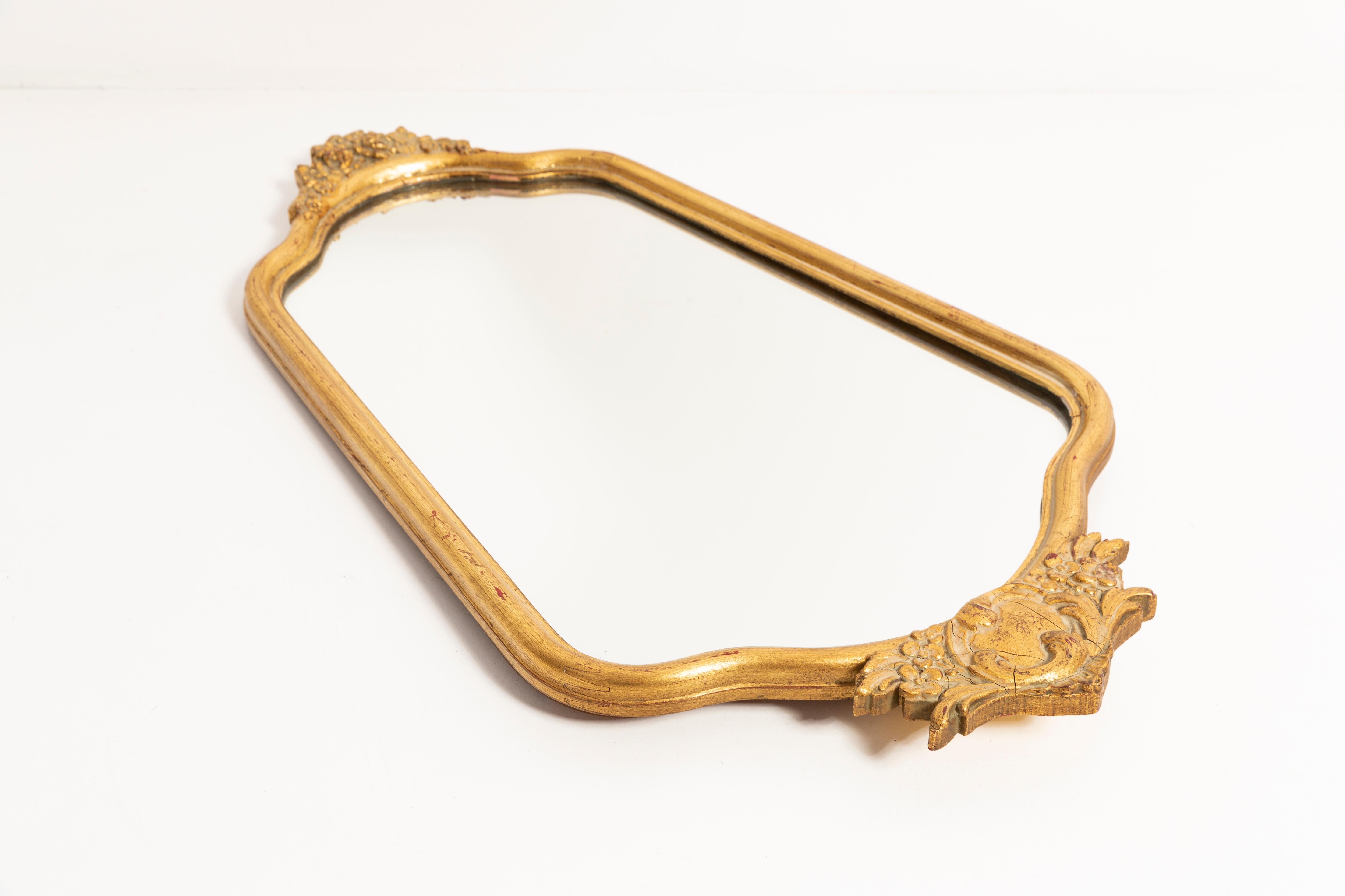 Gold Decorative Wood Mirror, Italy, 1960s In Good Condition For Sale In 05-080 Hornowek, PL