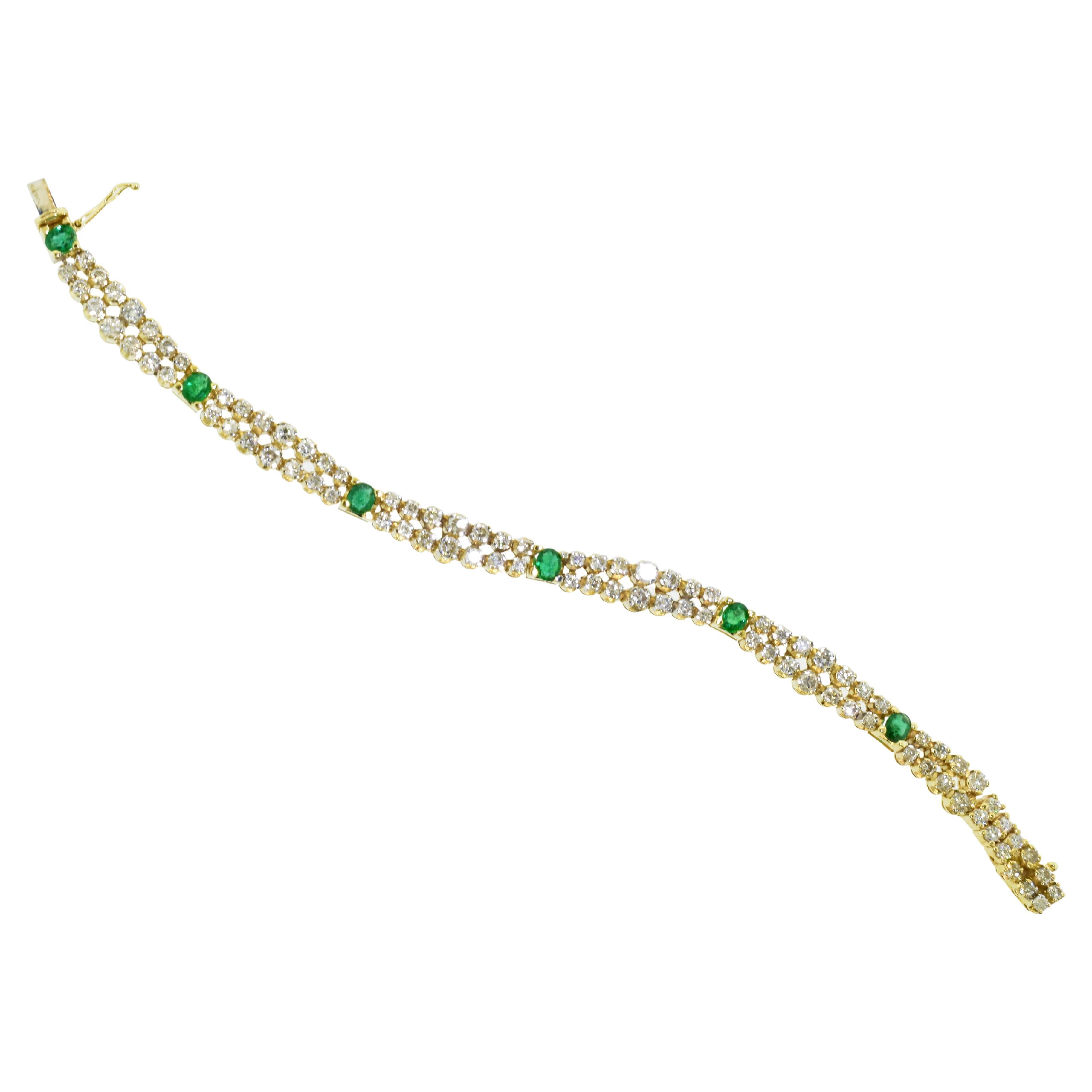 Women's or Men's Gold, Diamond and Emerald Fine Double Row Contemporary Bracelet For Sale