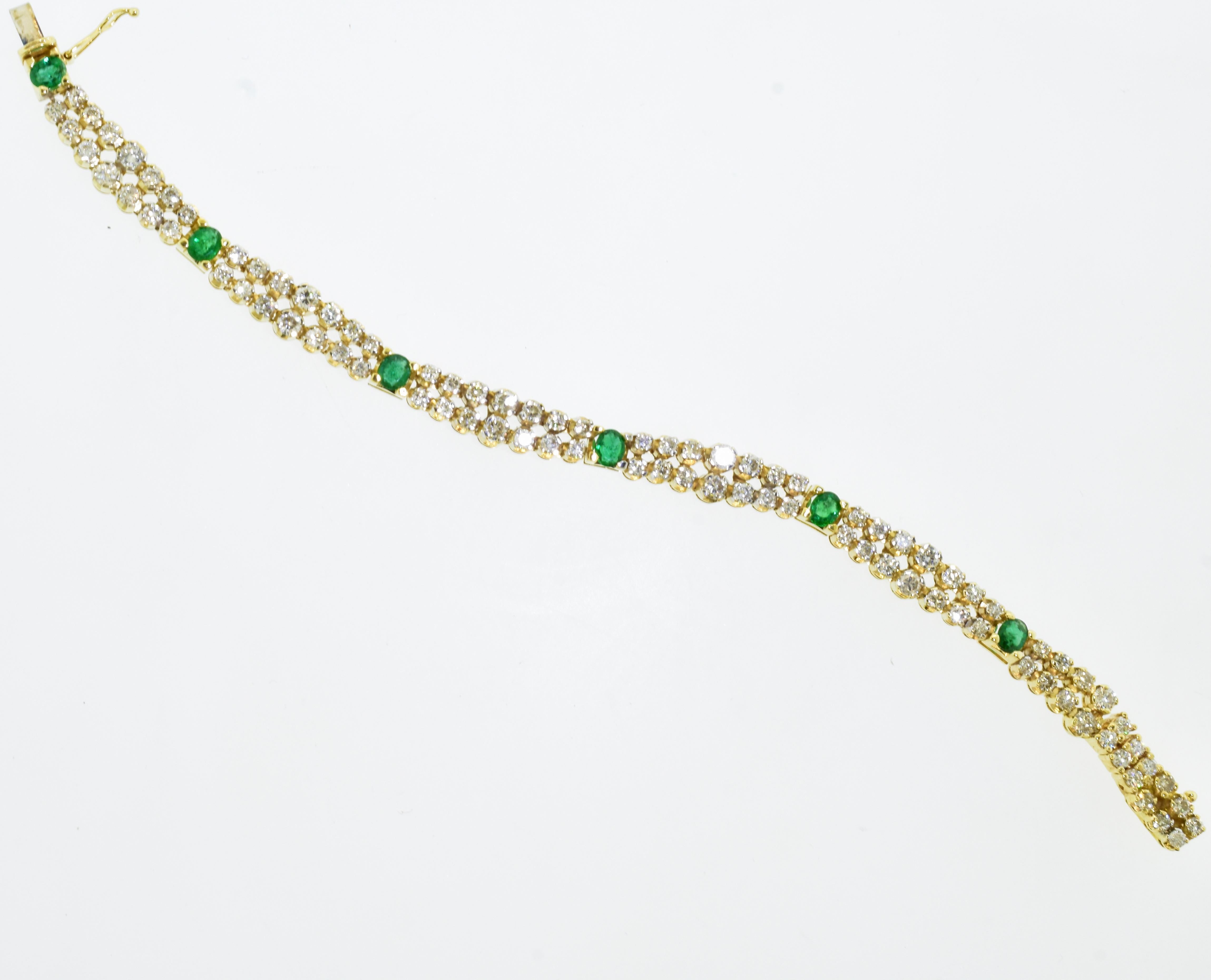 Gold, Diamond and Emerald Fine Double Row Contemporary Bracelet For Sale 2