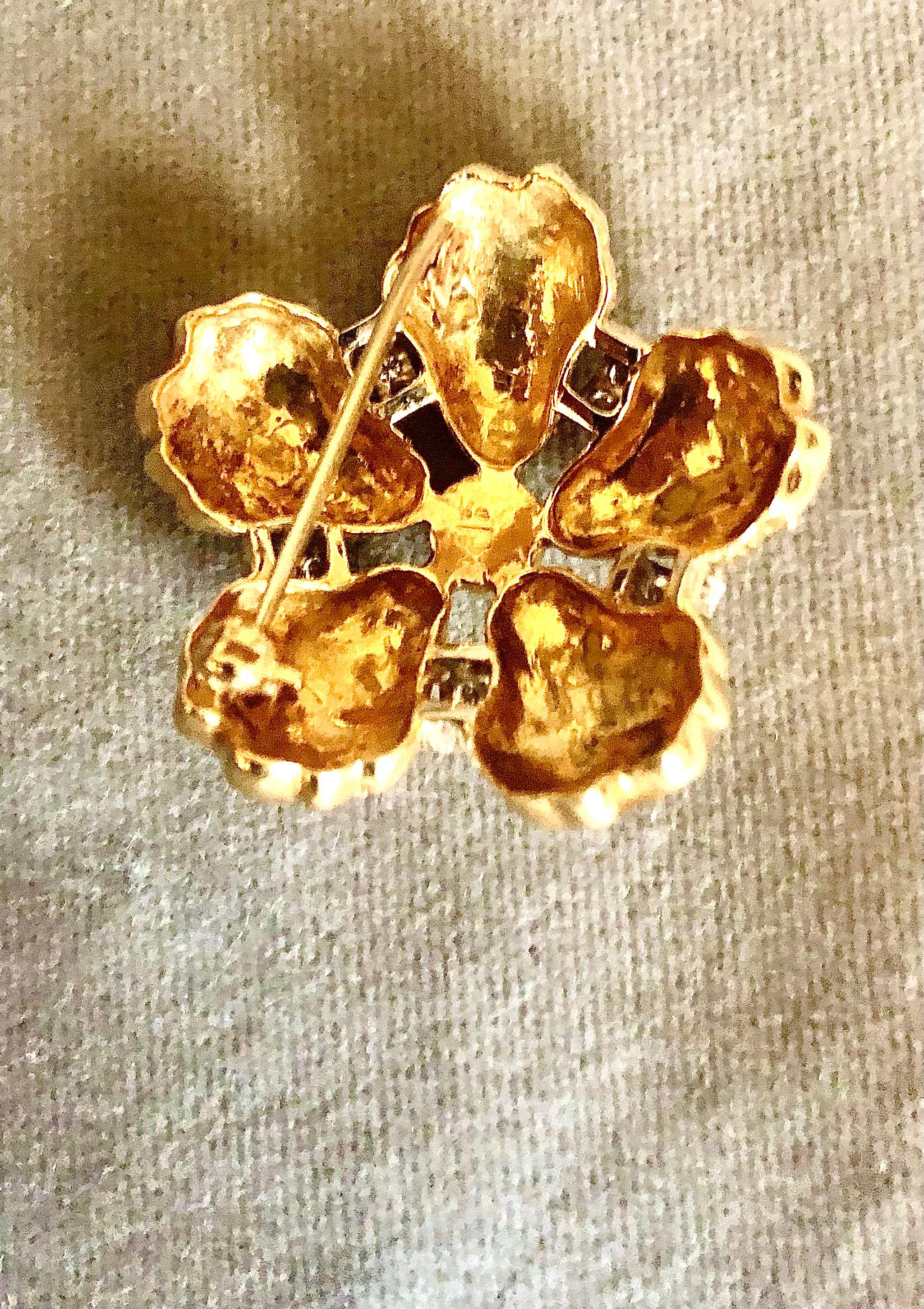 Brosche aus Gold, Diamanten und Türkis (Perle) im Angebot