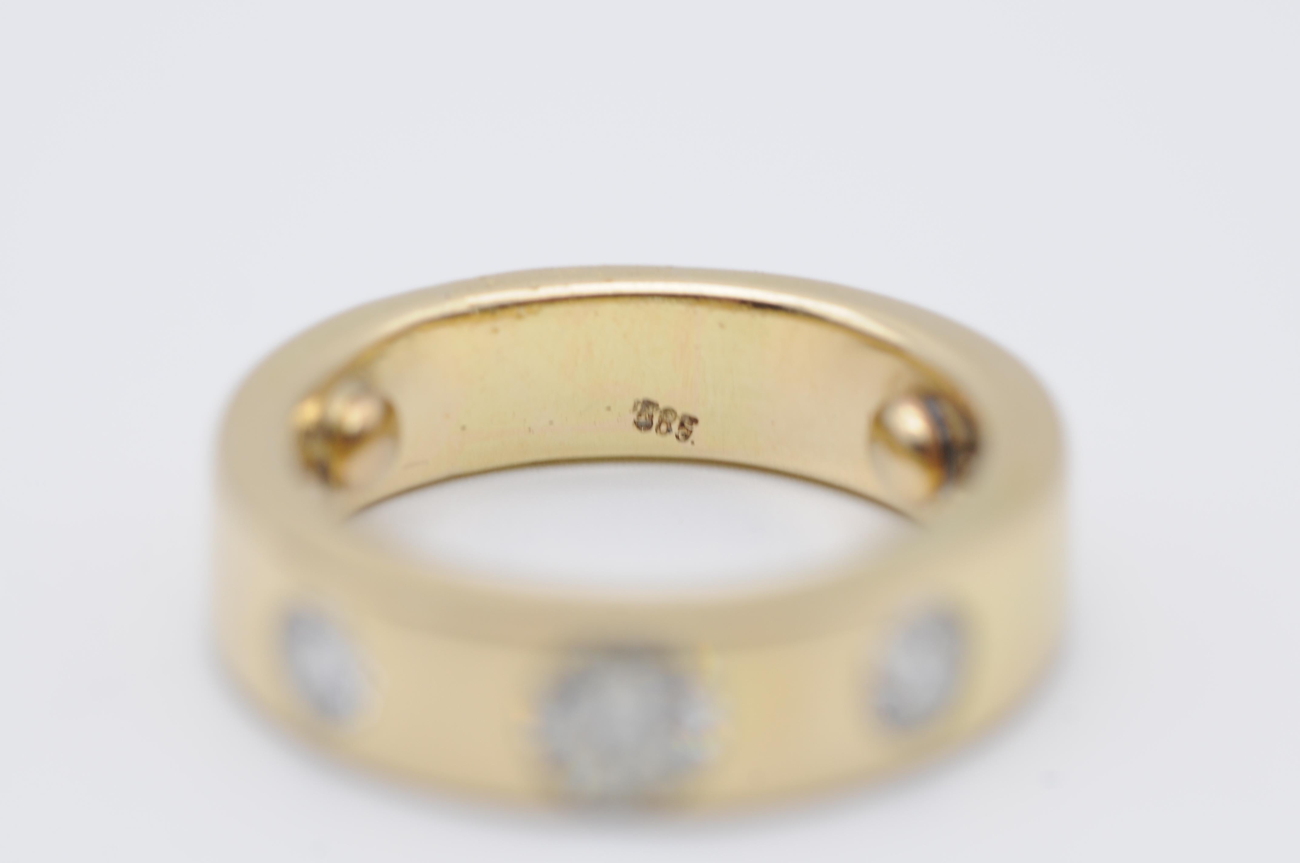Gold Diamond Band Ring of 0.95 in 14k Yellow Gold  For Sale 4