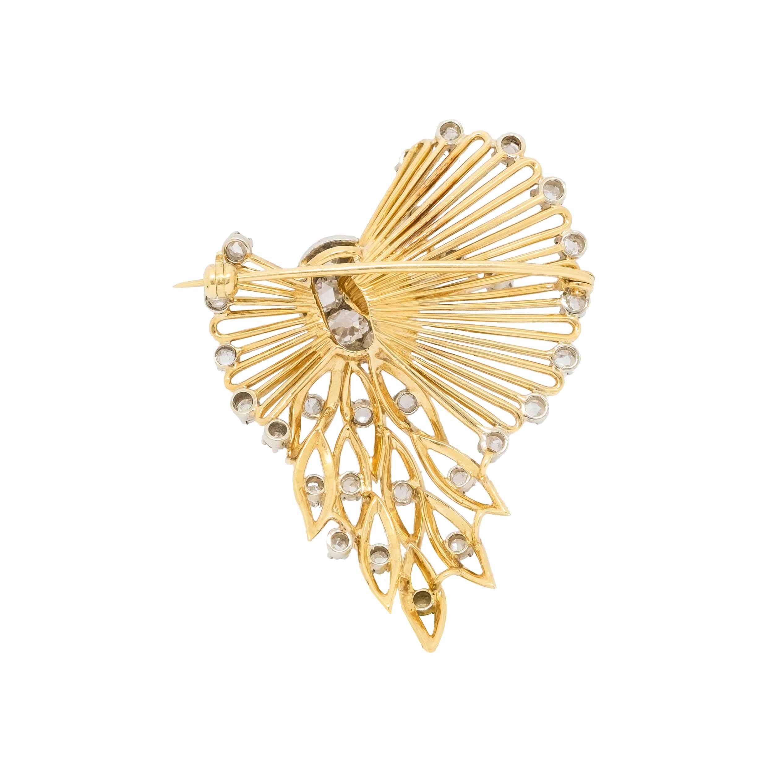 Women's or Men's Gold & Diamond Bow shaped Brooch For Sale