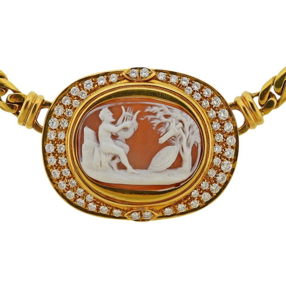 18k Gelbgold Anhänger auf Kandare Link Halskette. Besetzt mit Diamanten (ca. 1,50ctw) und Muschelkamee (28mm x 19mm). Maße - 15,75