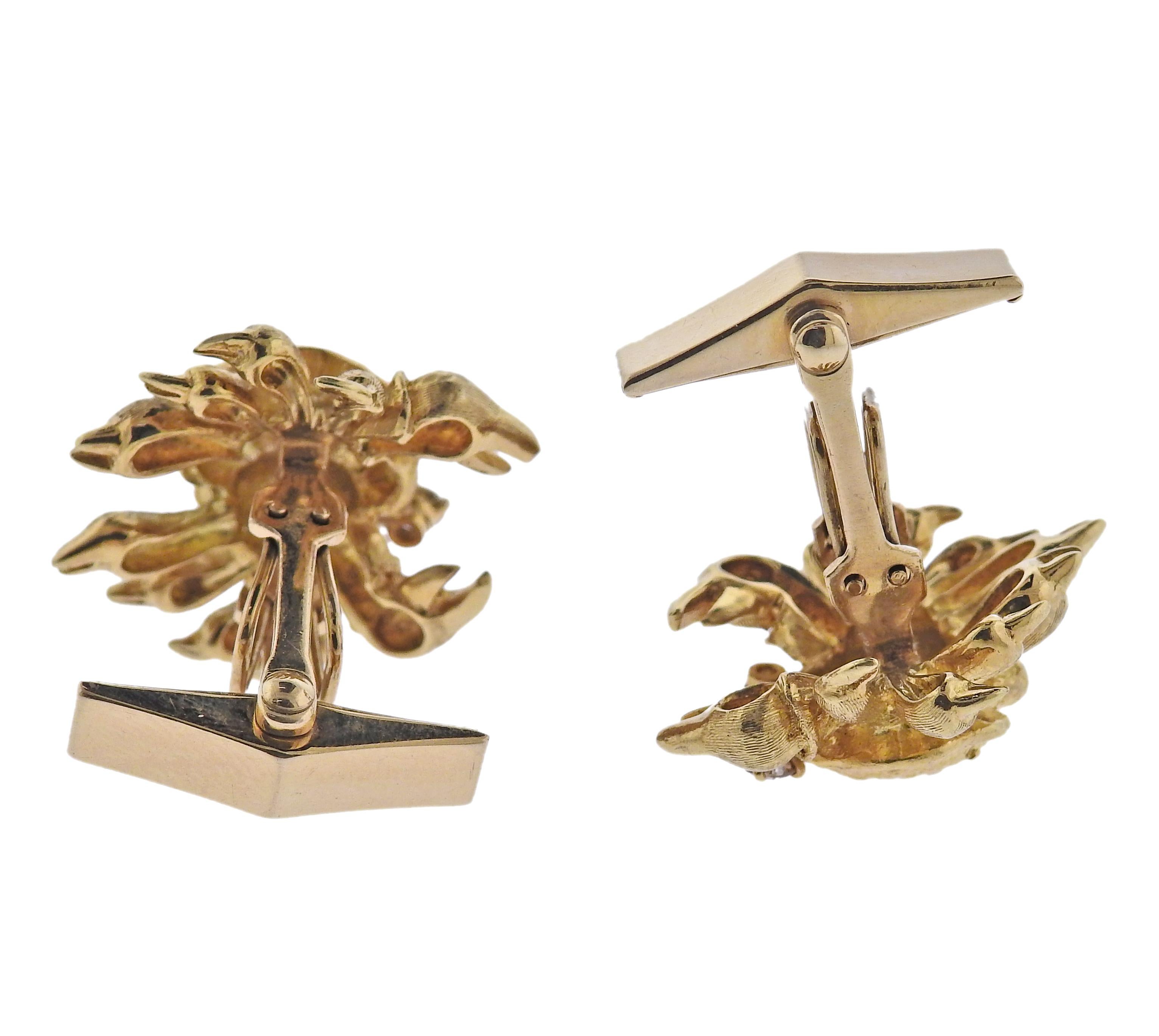Round Cut Gold Diamond Cancer Zodiac Cufflinks For Sale