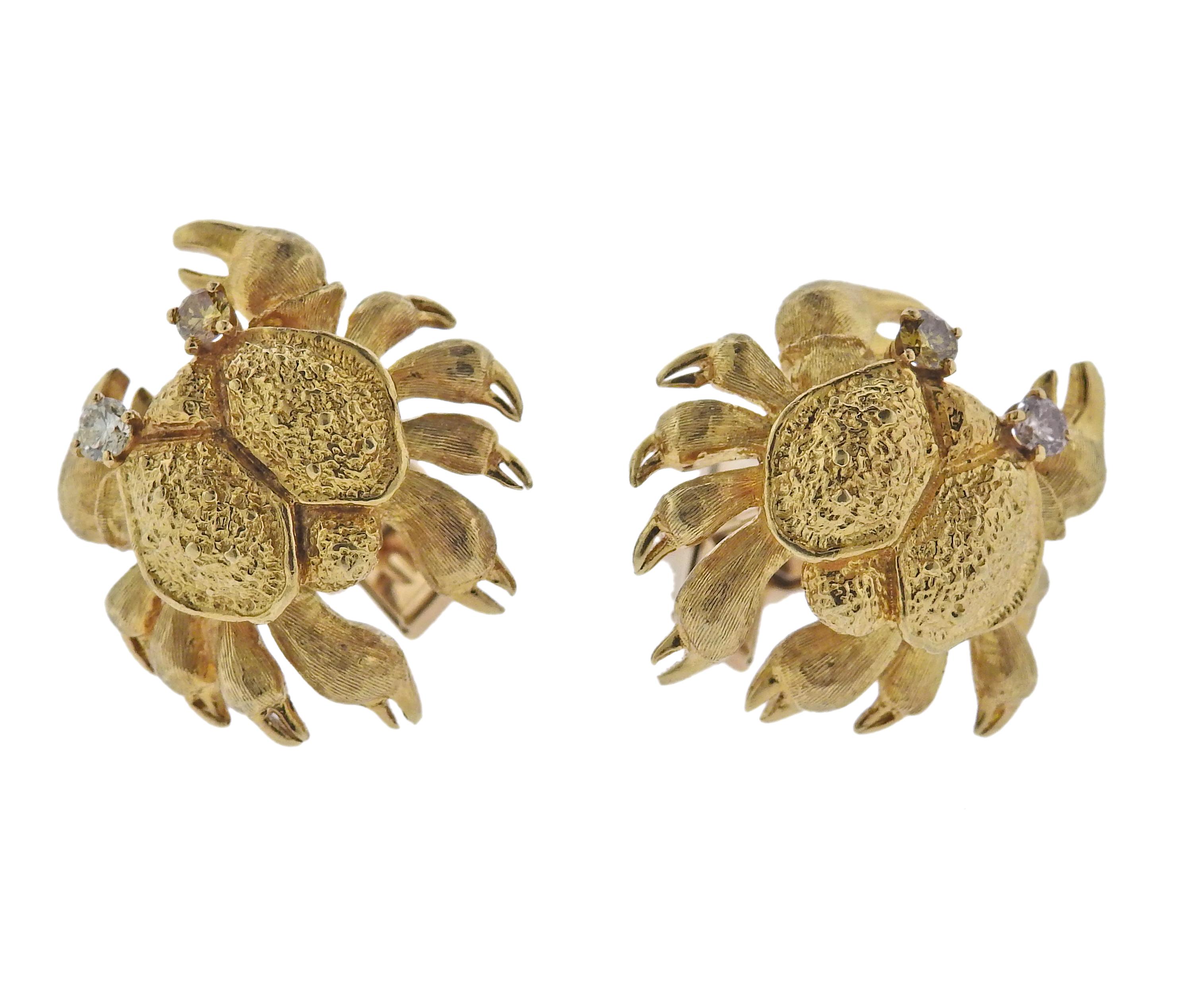 Gold Diamond Cancer Zodiac Cufflinks In Excellent Condition For Sale In Lambertville, NJ