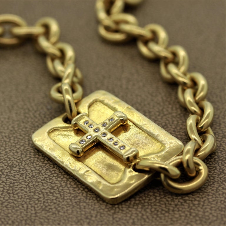 Gold Diamond Cross Chain Necklace For Sale at 1stDibs