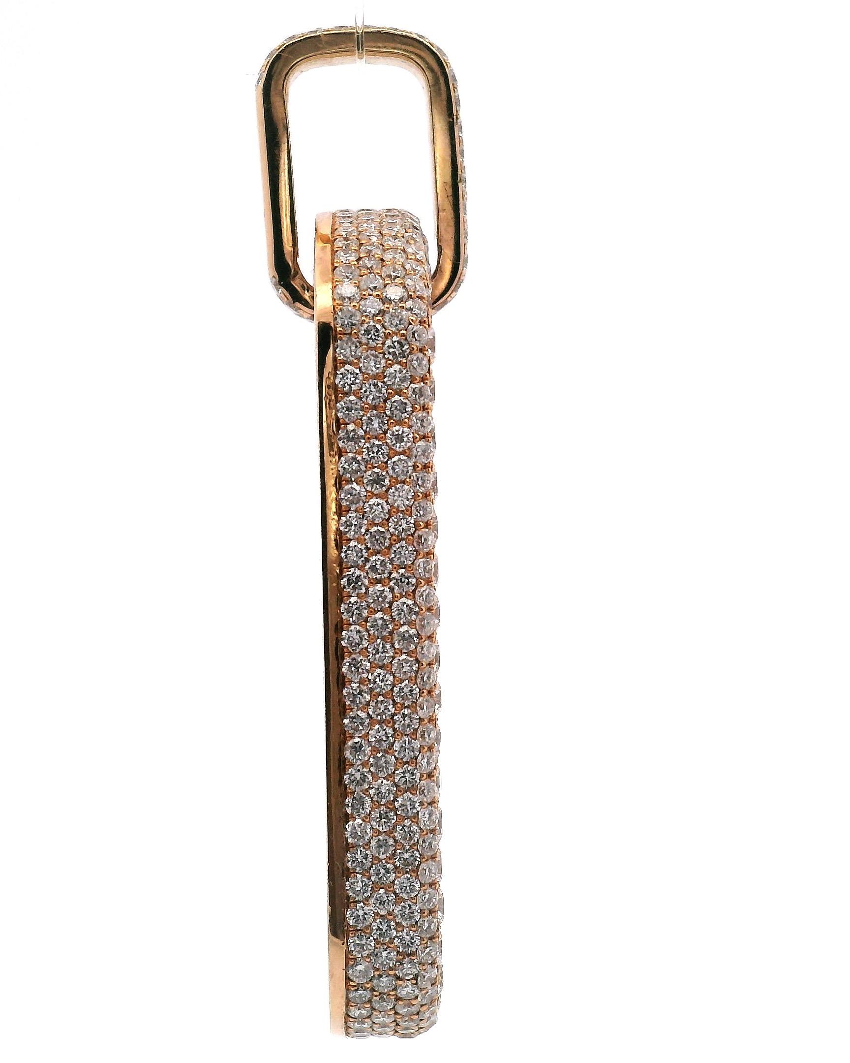 Pendentif chien en or avec diamant en vente 5