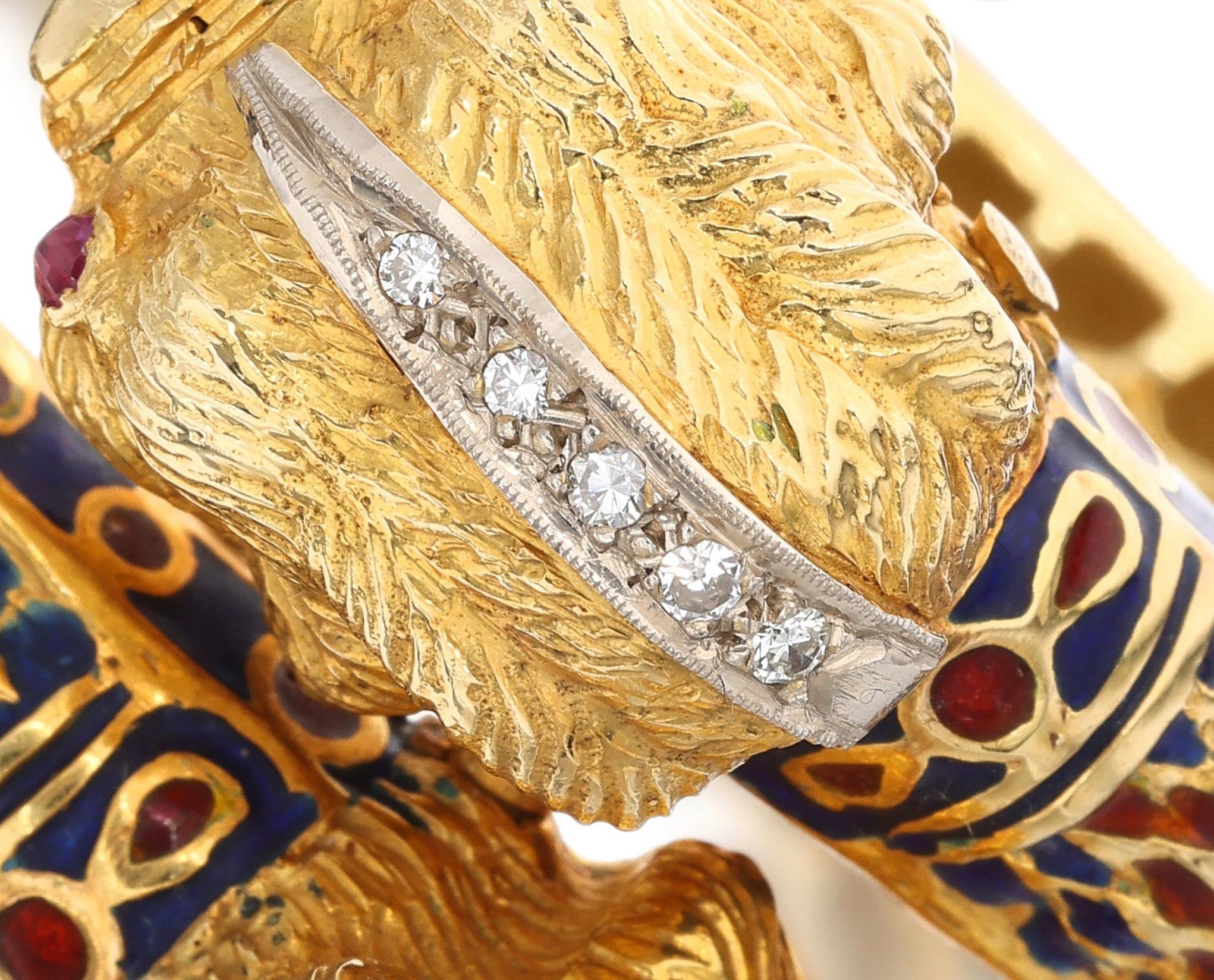 Gold Diamond Double-Headed Chimera Bangle Bracelet  In Excellent Condition For Sale In New York, NY