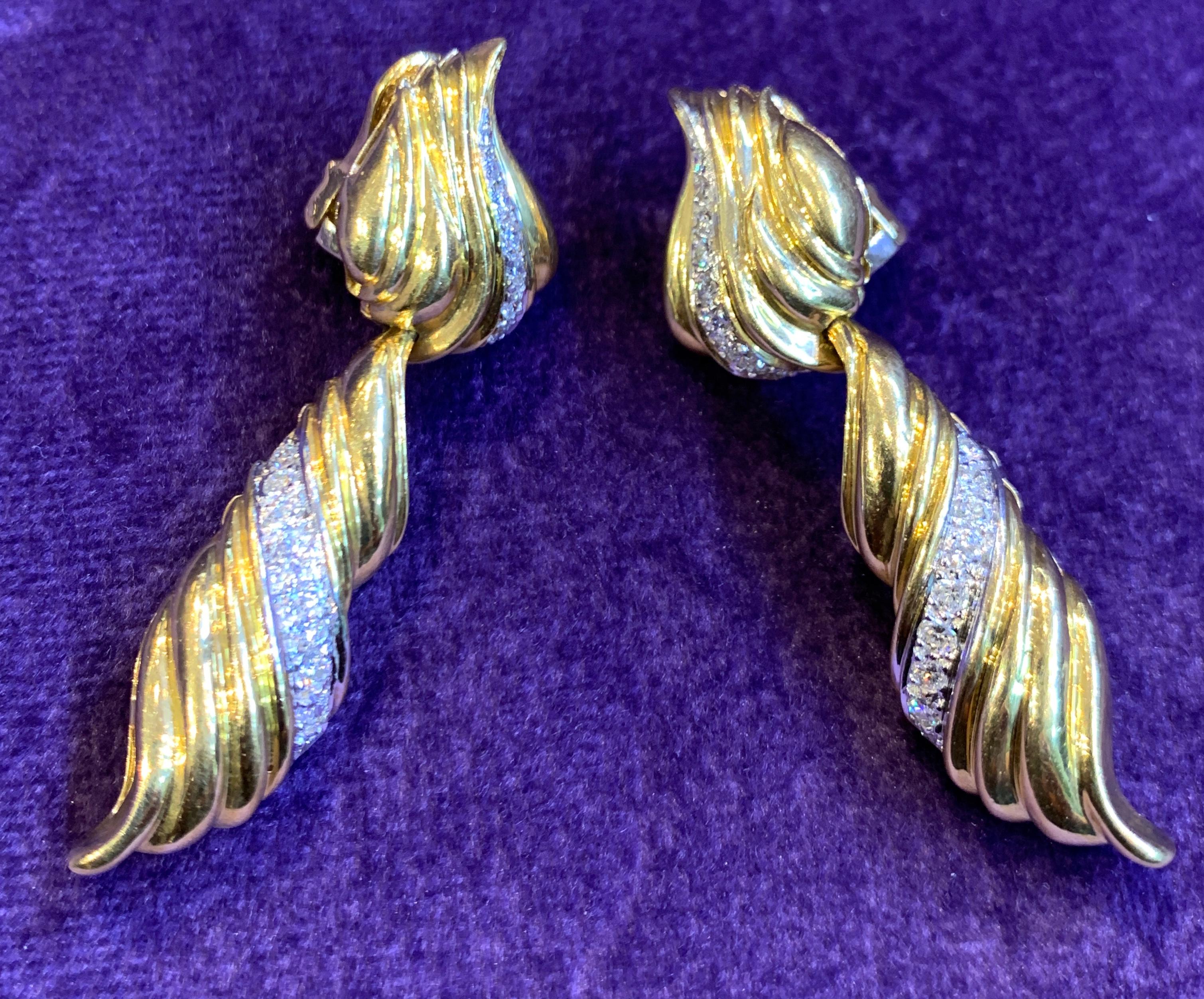 Gold & Diamond Earrings In Excellent Condition In New York, NY
