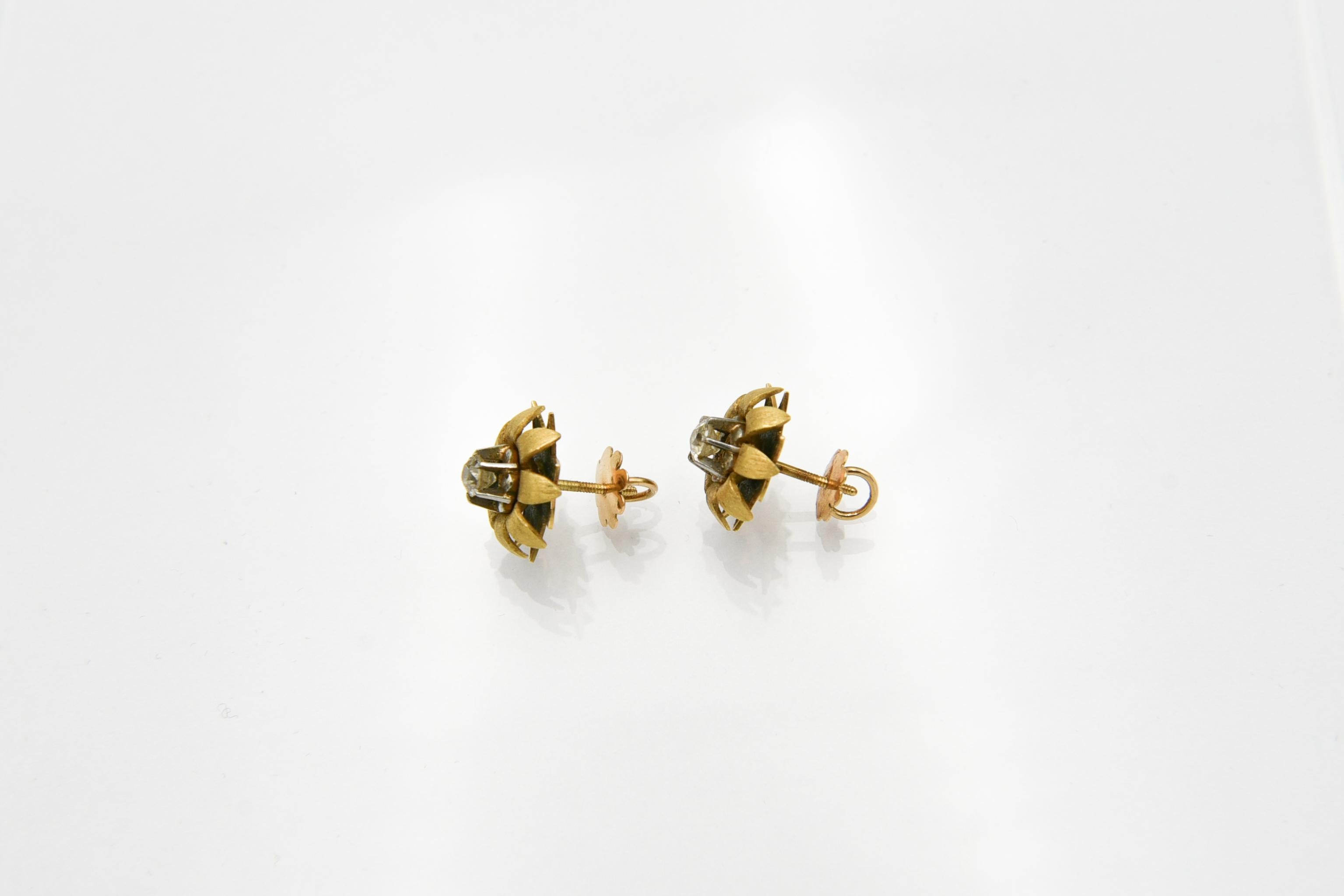 Gold Diamond Earrings, Spain, circa 1940. For Sale 3