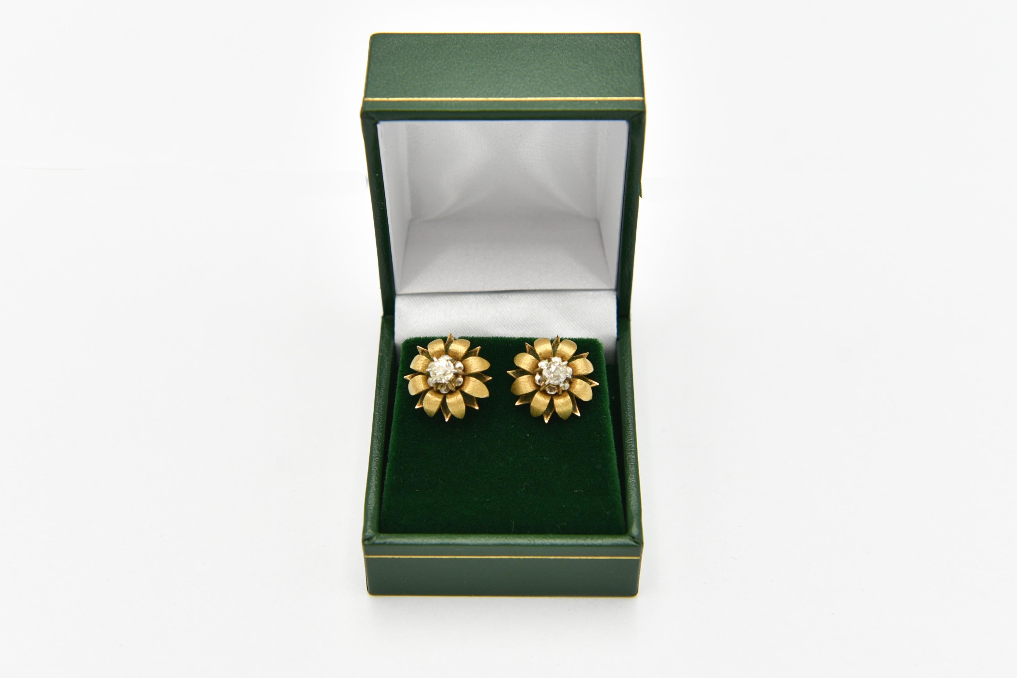 Art Nouveau Gold Diamond Earrings, Spain, circa 1940. For Sale