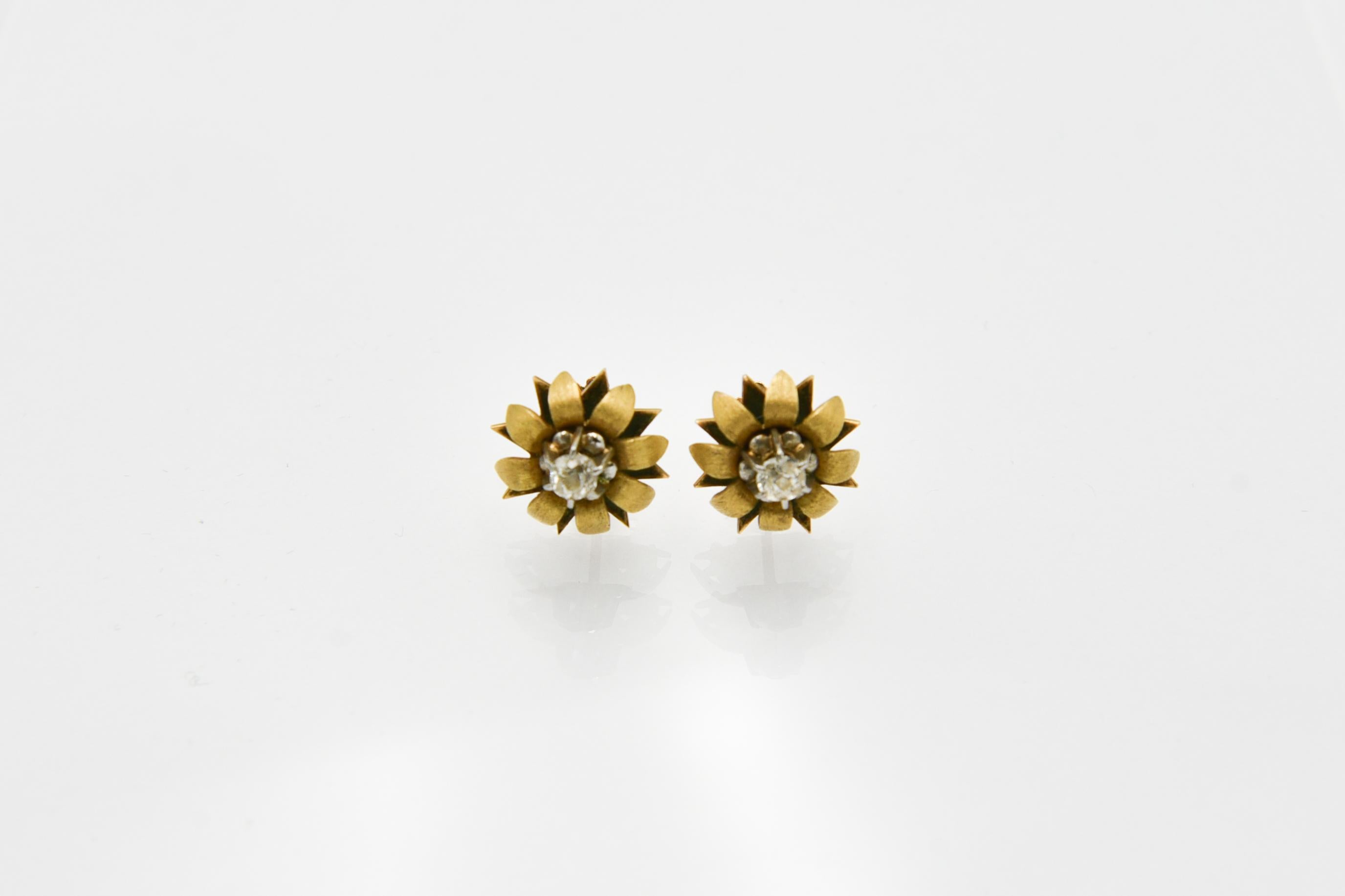 Gold Diamond Earrings, Spain, circa 1940. For Sale 1