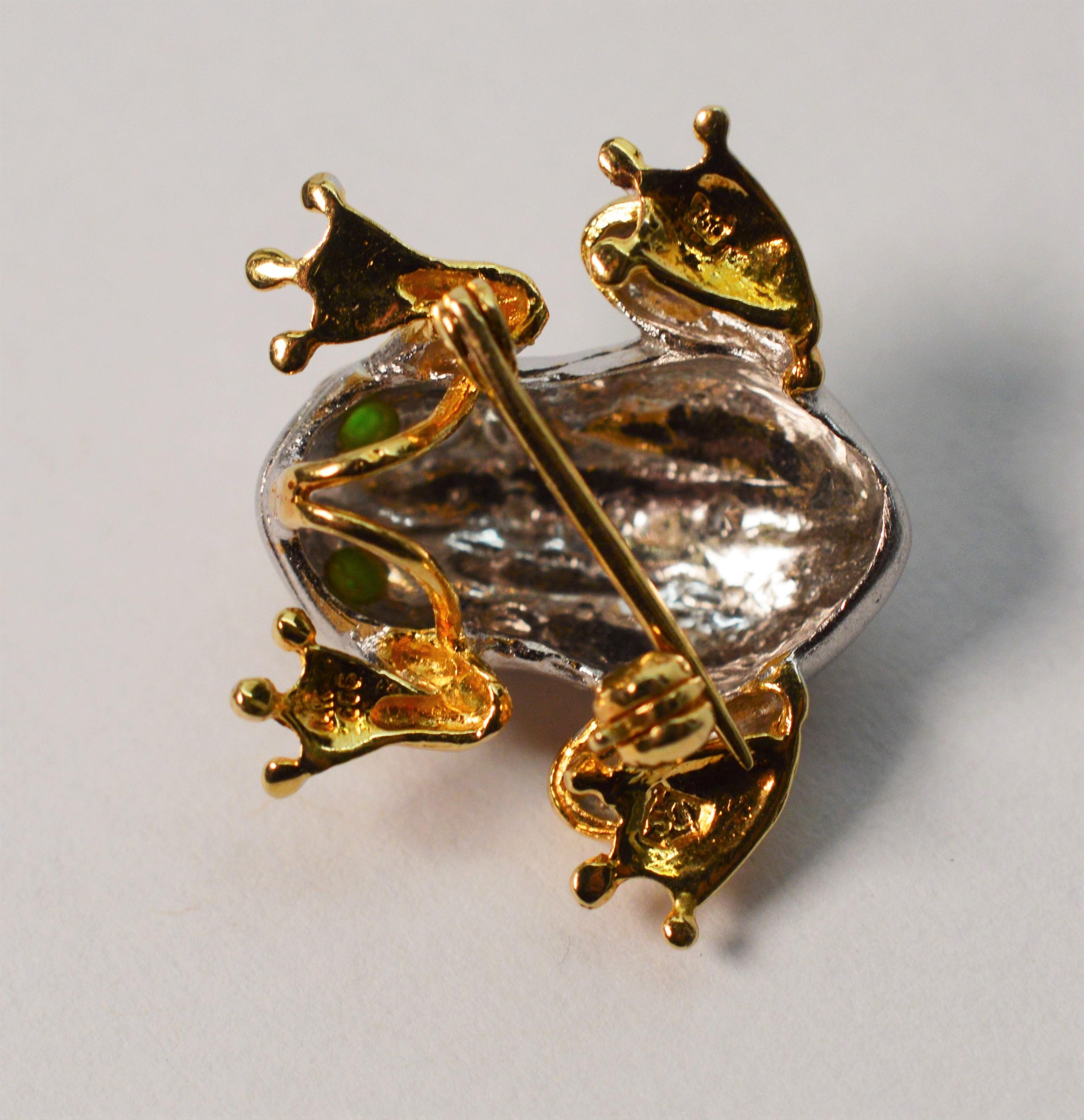 Women's Gold Diamond Emerald Bullfrog Pin Brooch Pendant