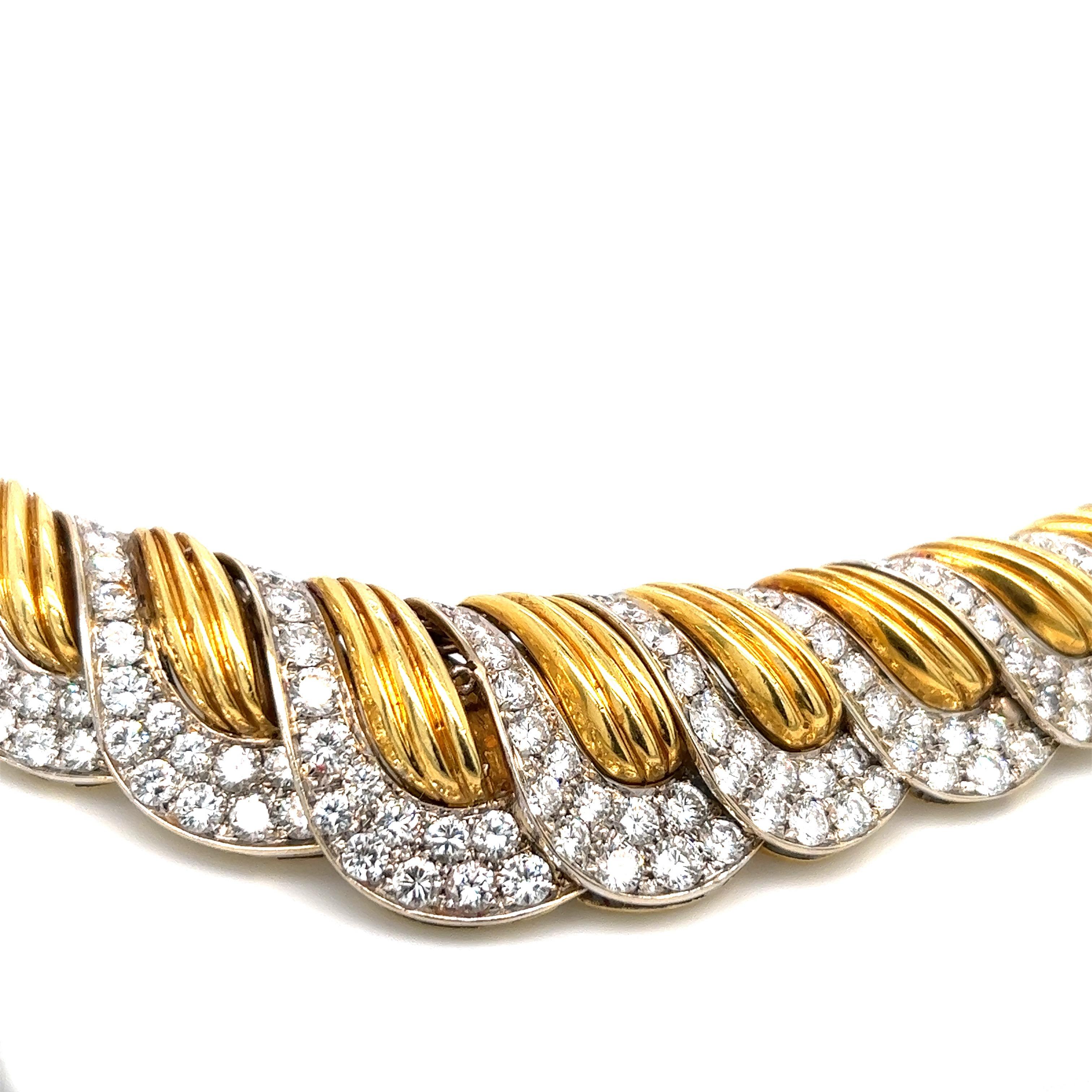 Round Cut Gold Diamond Necklace  For Sale