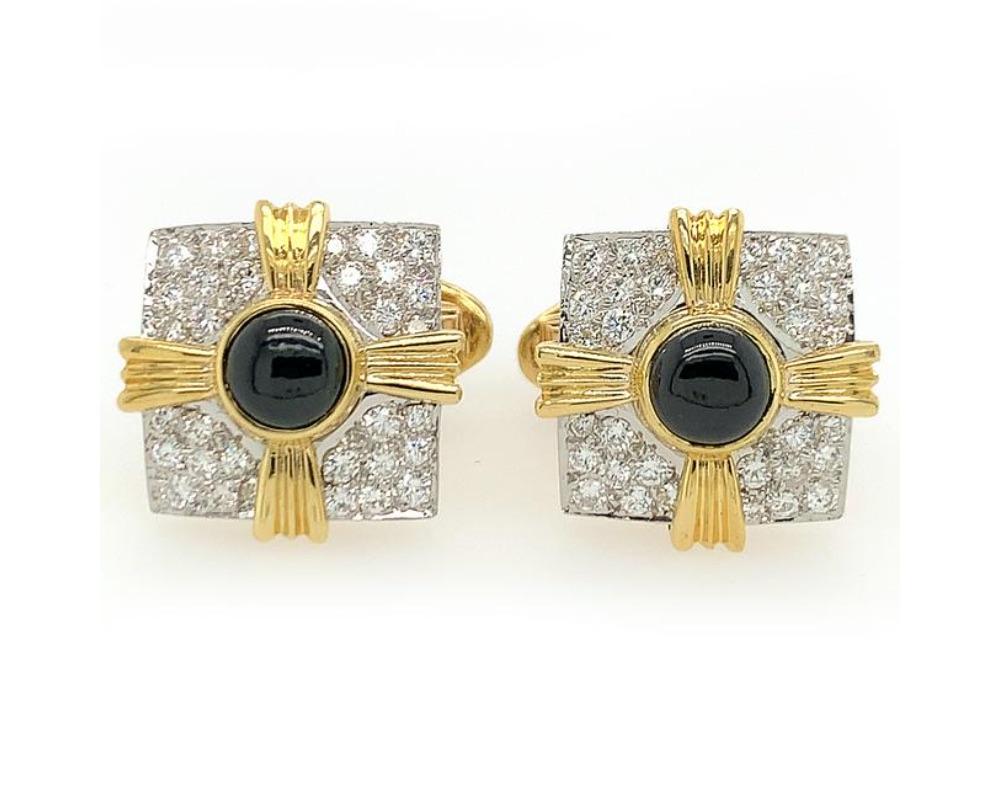 Gold Diamond Onyx Cufflinks In Excellent Condition In New York, NY