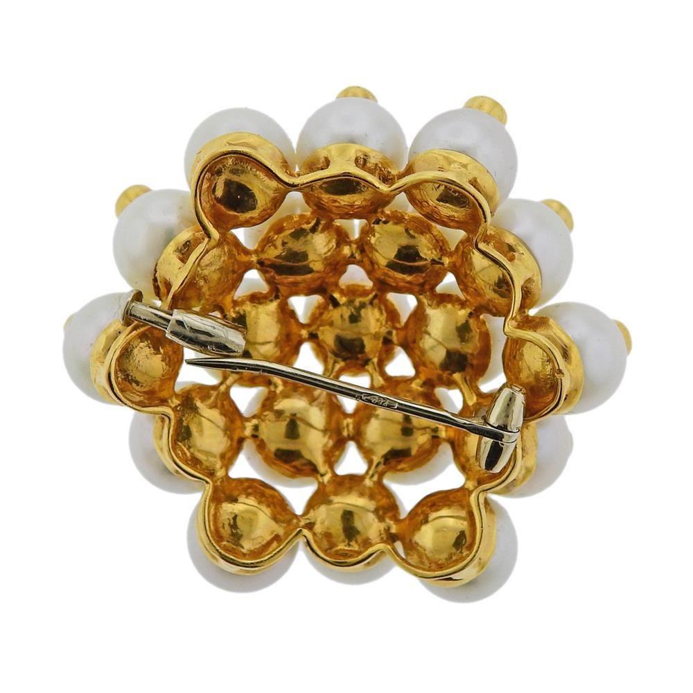 Gold Diamond Pearl Brooch Pin In Excellent Condition For Sale In New York, NY