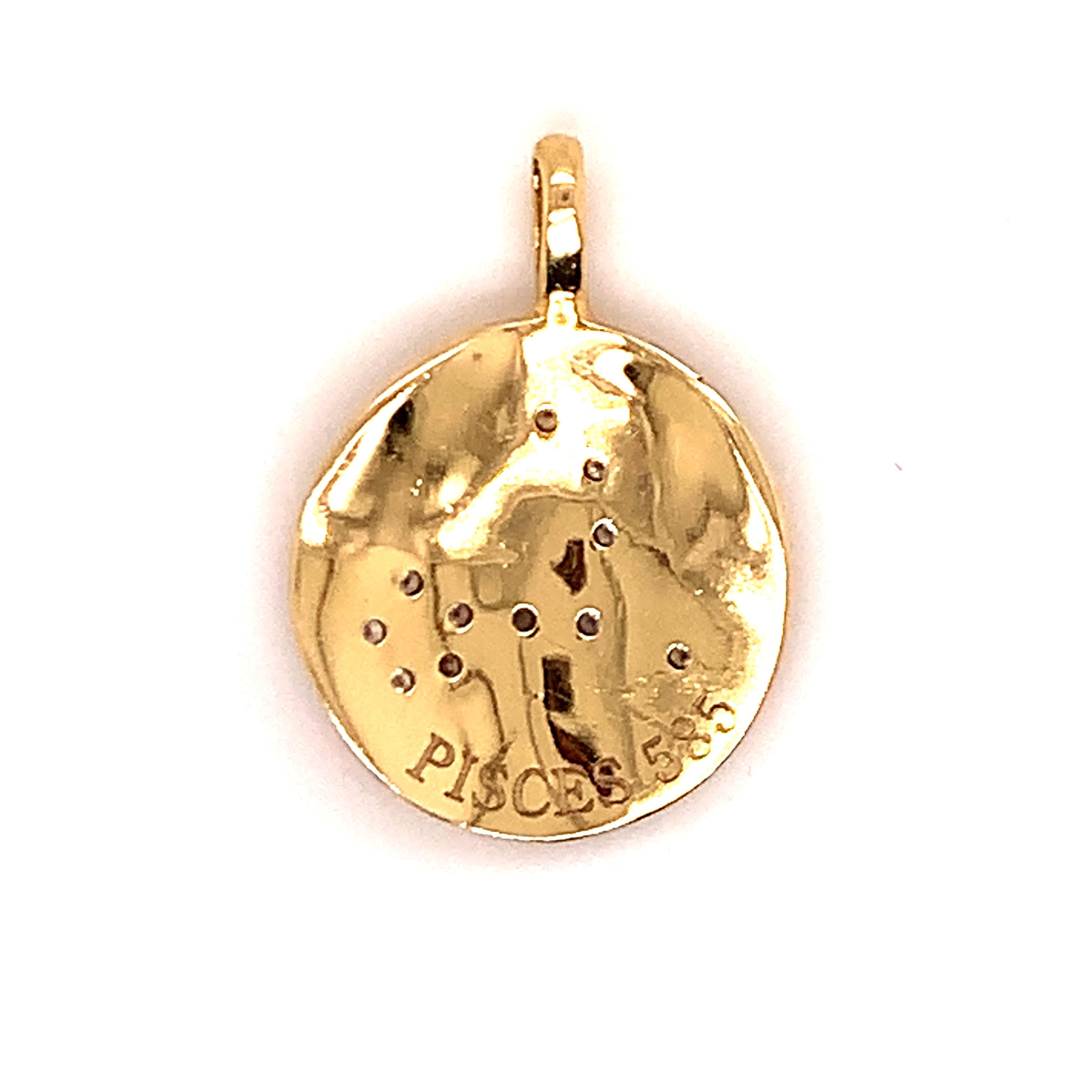 Gold and Diamond Pisces Constellation Charm In Excellent Condition In New York, NY