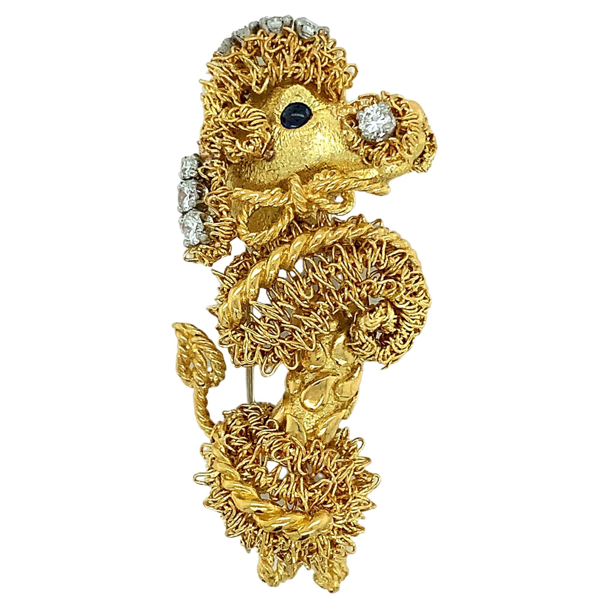 Broche caniche en or et diamants en vente